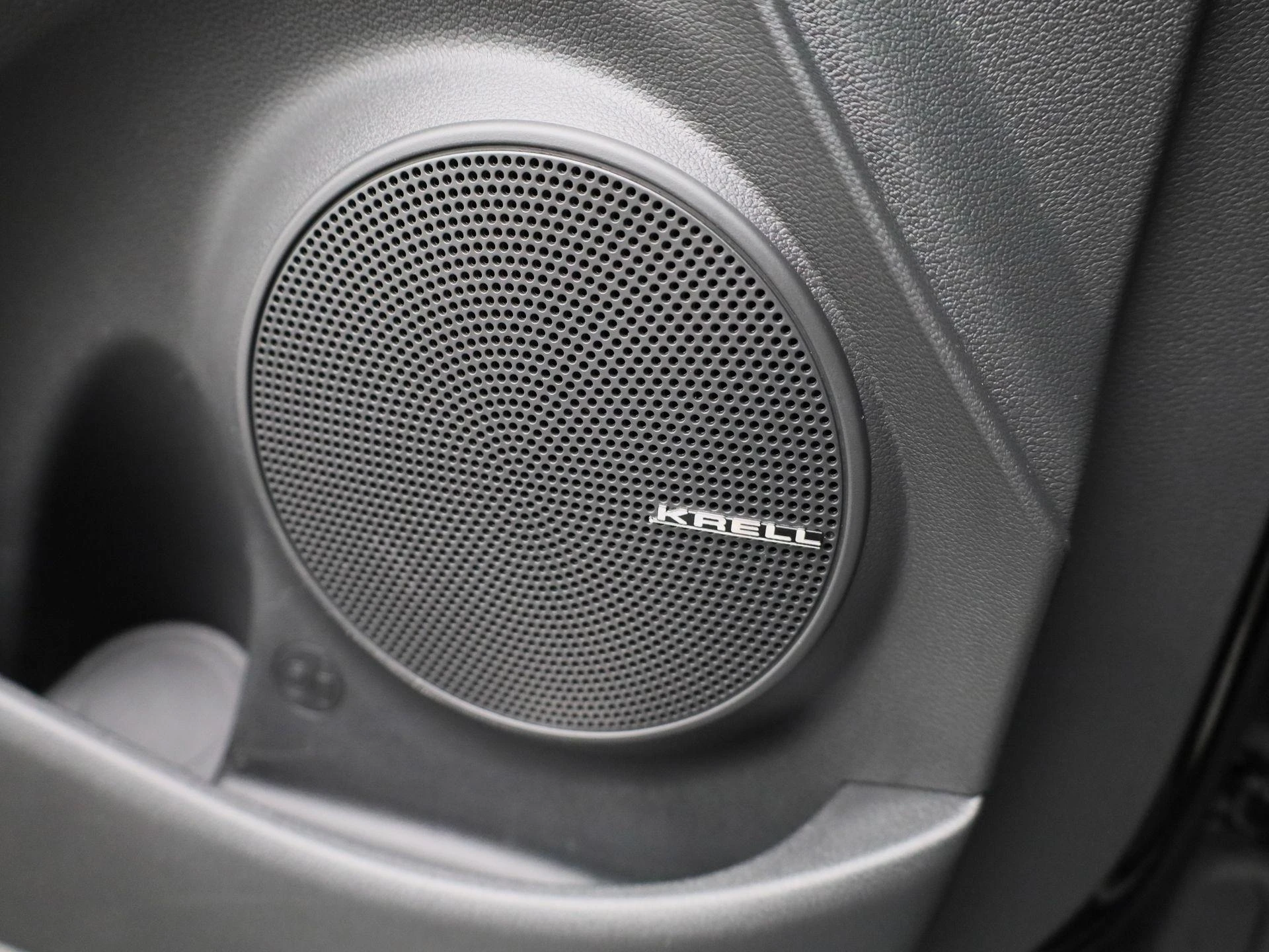 Hyundai-Kona-image-33