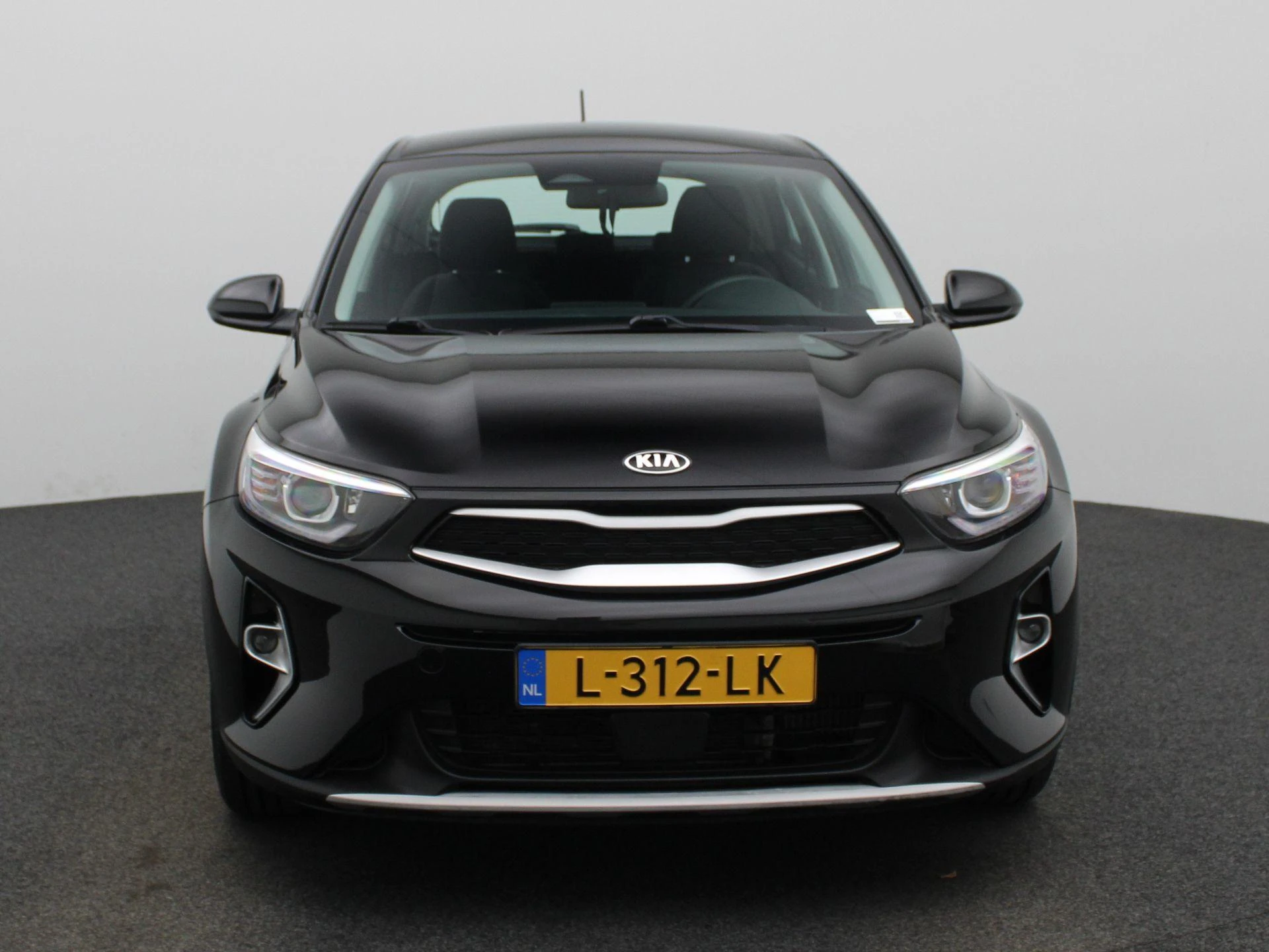 Kia-Stonic-image-2