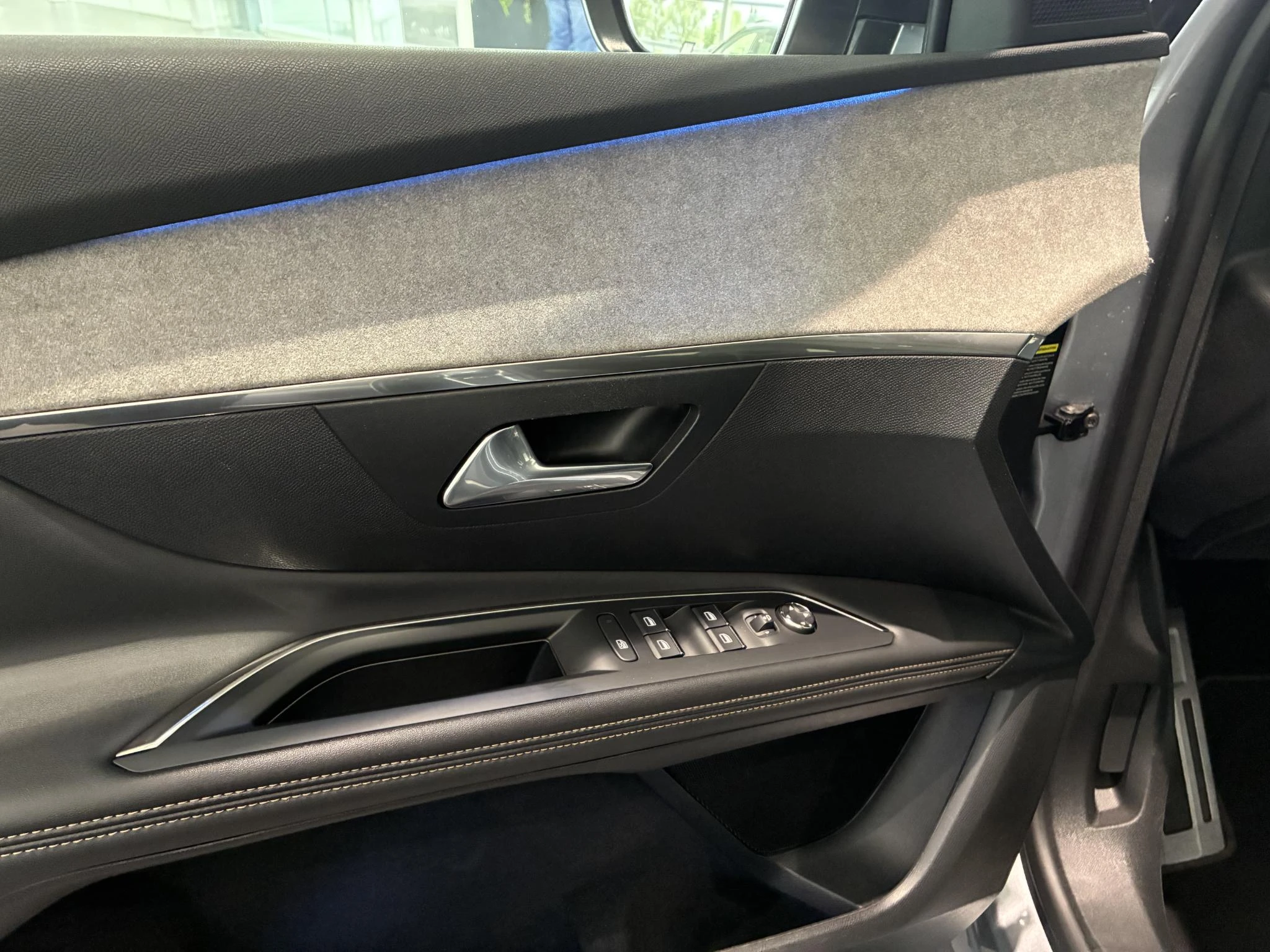 Peugeot 3008 1.6 HYbrid 225 GT