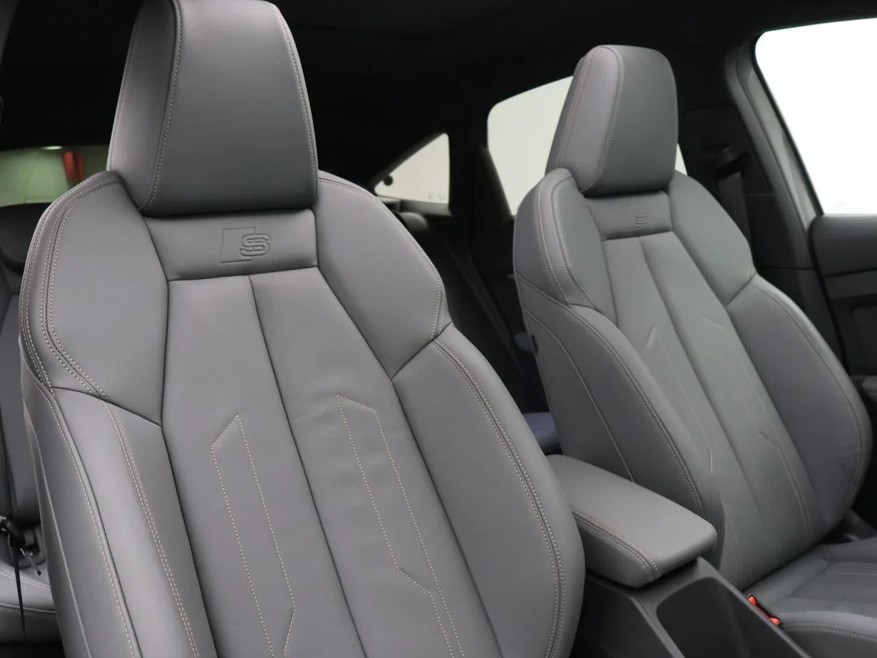 Audi-Q4 Sportback e-tron-image-3
