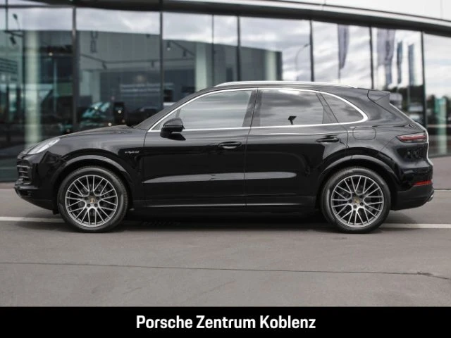 Porsche-Cayenne-image-1