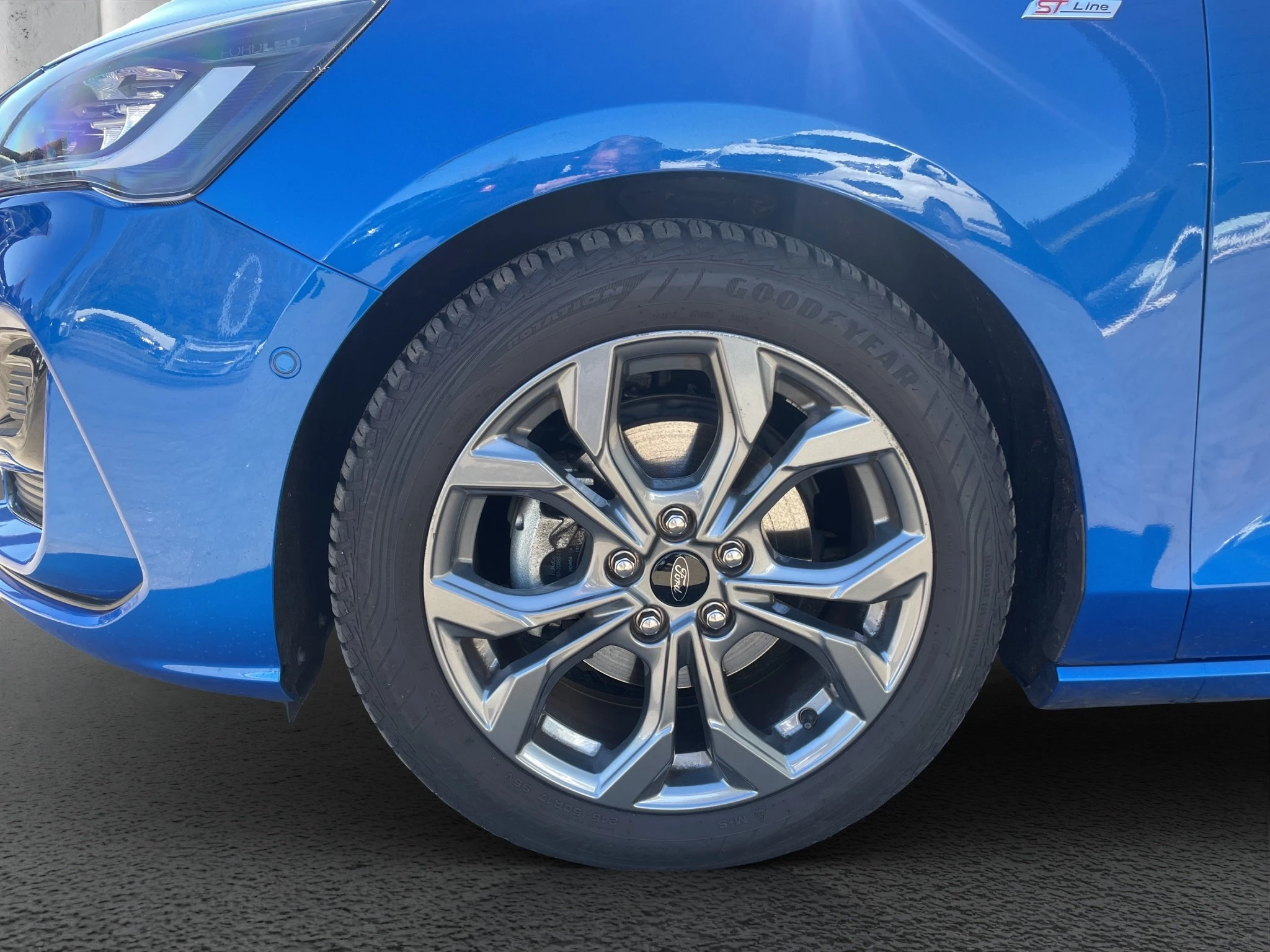 Ford Focus ST-Line X Turnier Aut.*AHK*ACC*HUD*KAM*NAVI*WINTER-PKT.