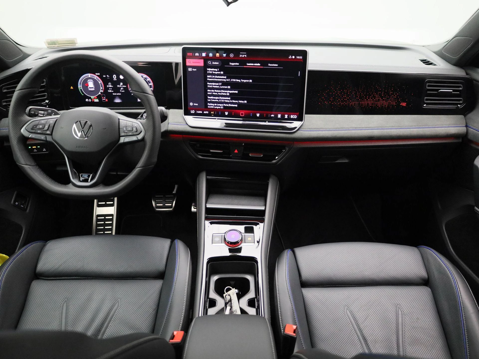 Volkswagen-Tiguan-image-7