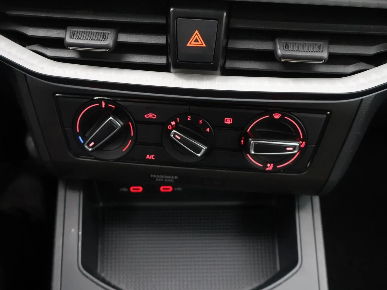 SEAT-Ibiza-image-14
