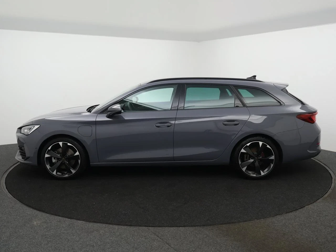 CUPRA-Leon Sportstourer-image-11