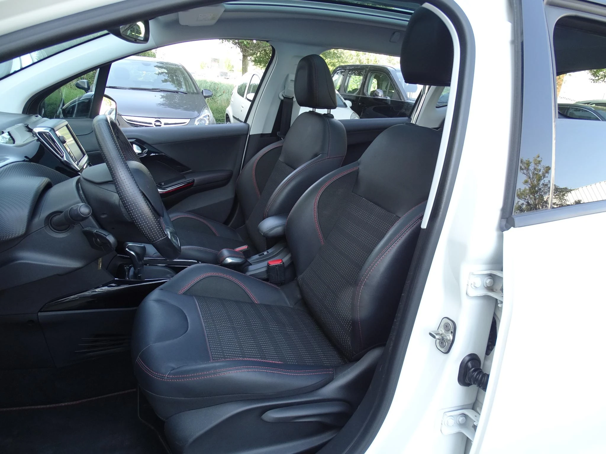 Peugeot 2008 1.2T GT Line automaat