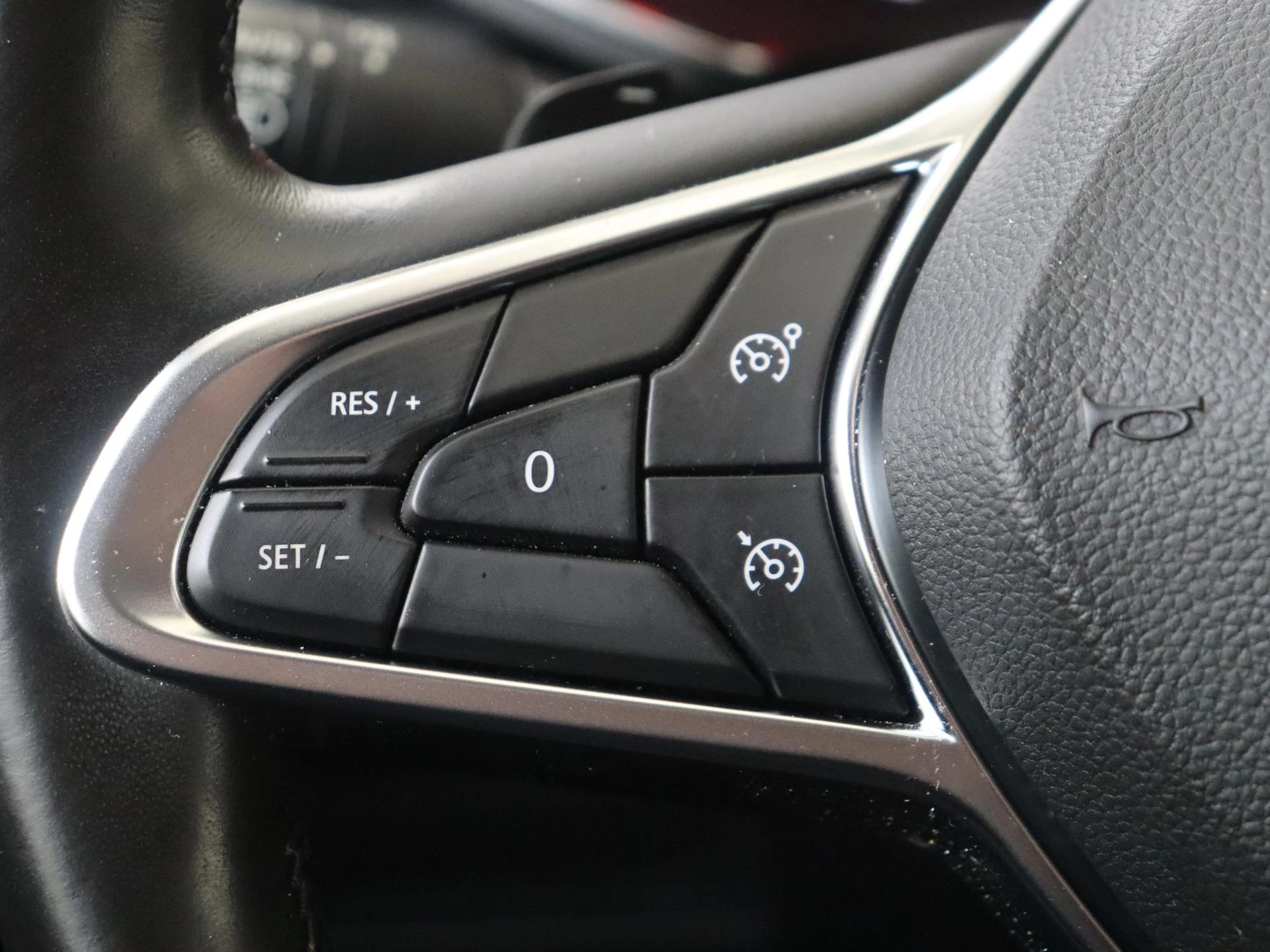 Renault-Captur-image-16