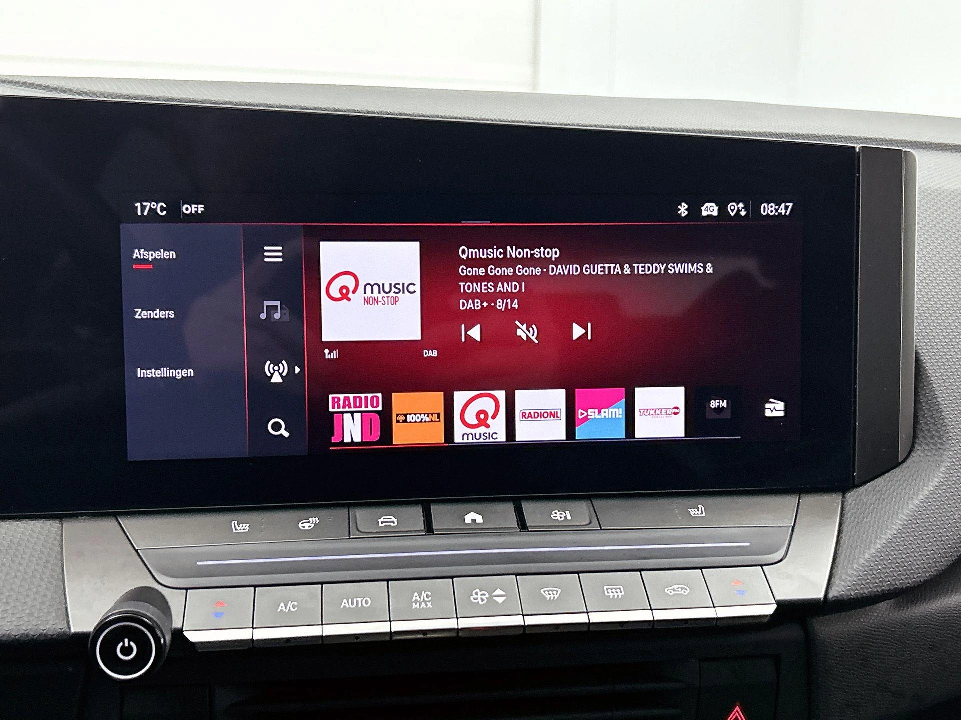 Opel-Astra-image-6