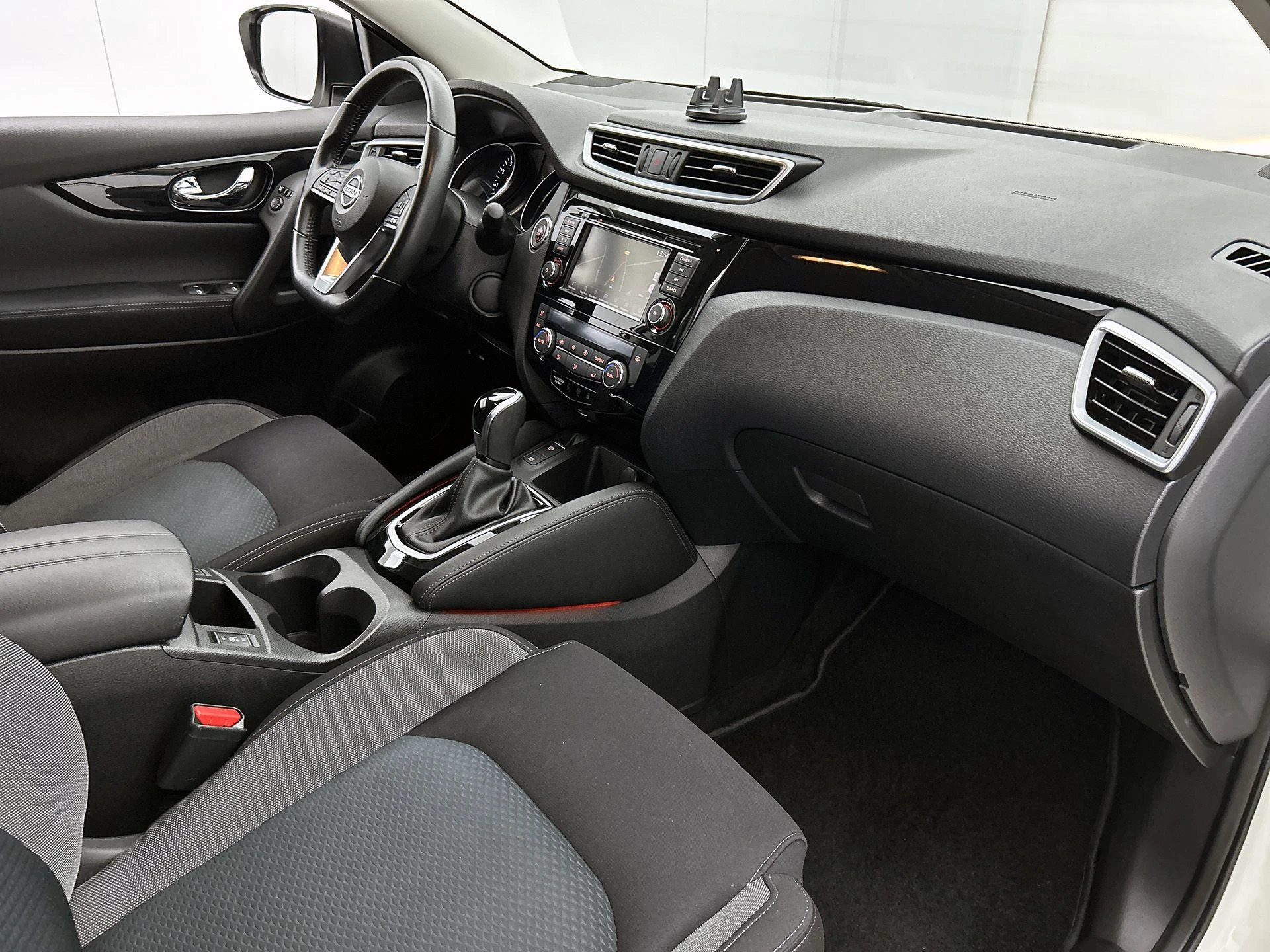 Nissan-QASHQAI-image-19