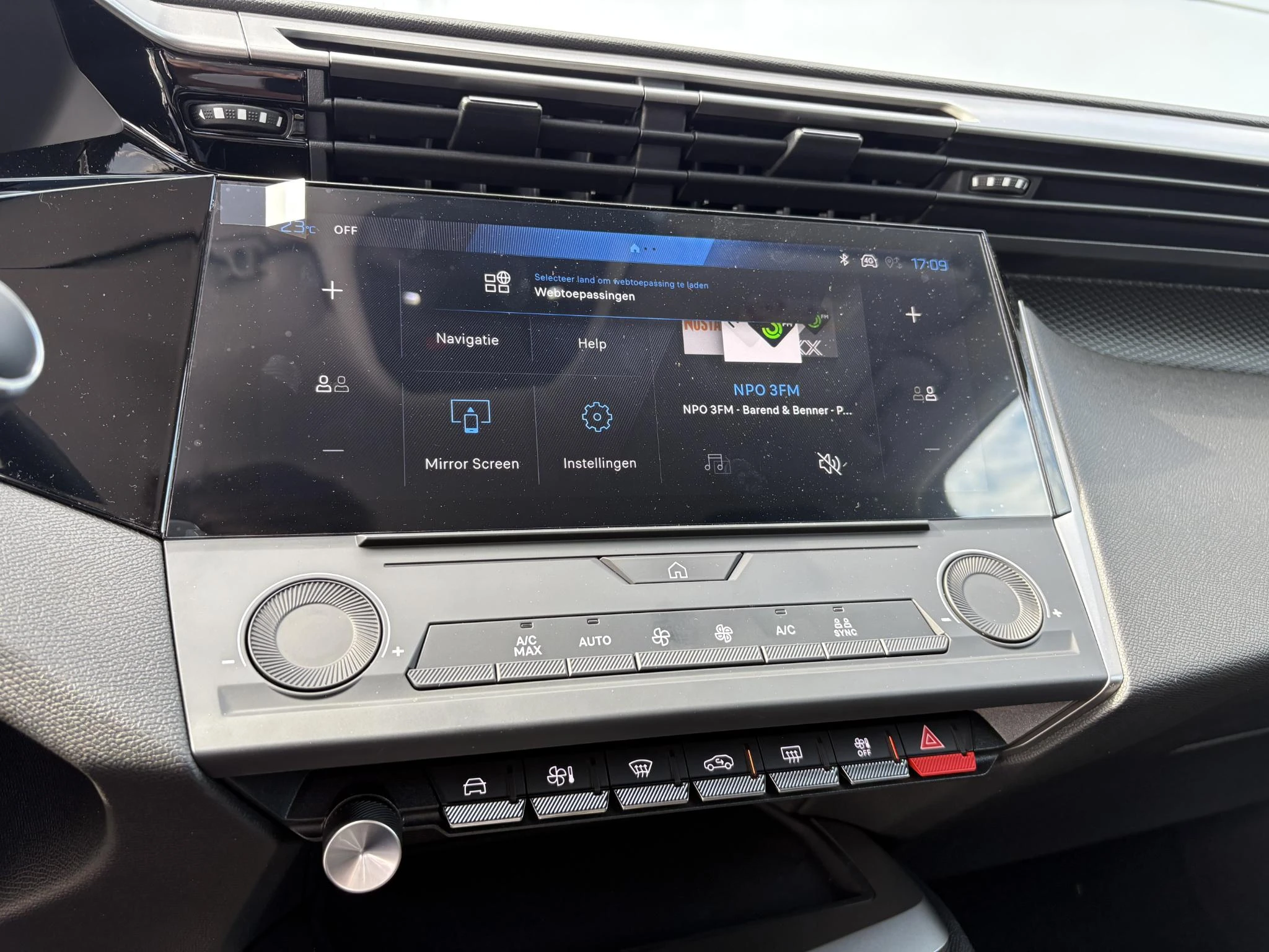 Peugeot-308-image-14