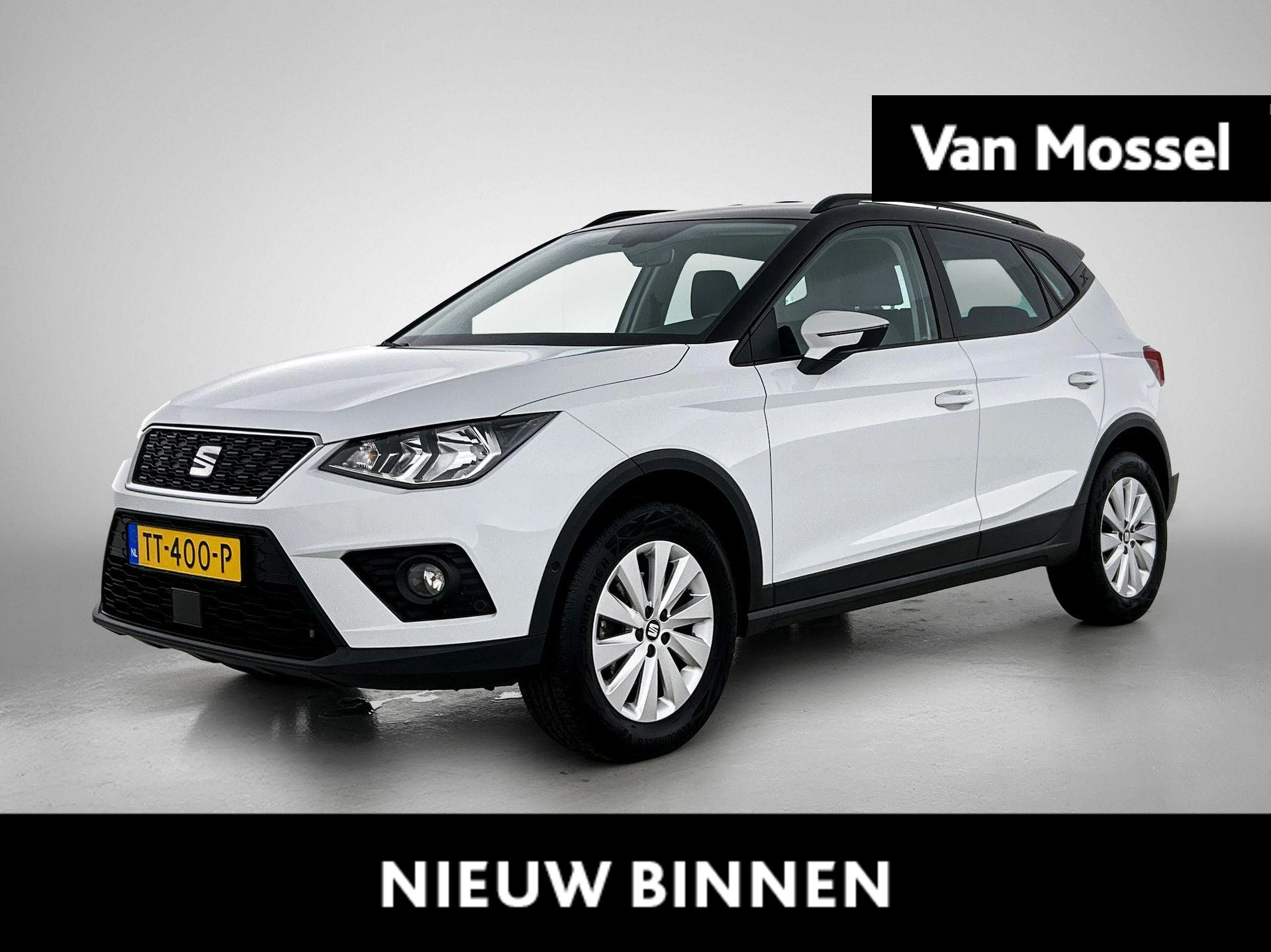 SEAT-Arona-image-0