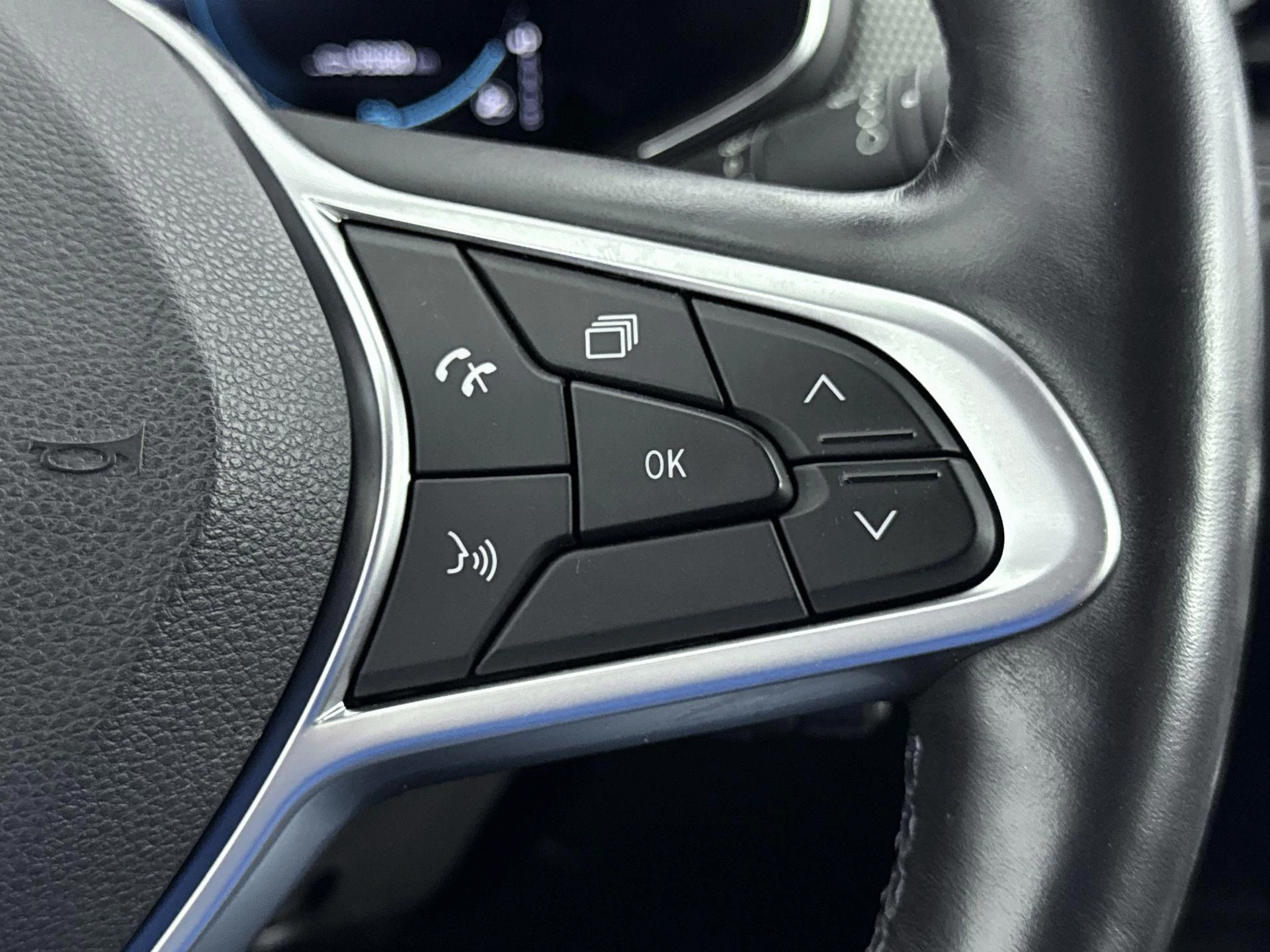 Renault-Arkana-image-23