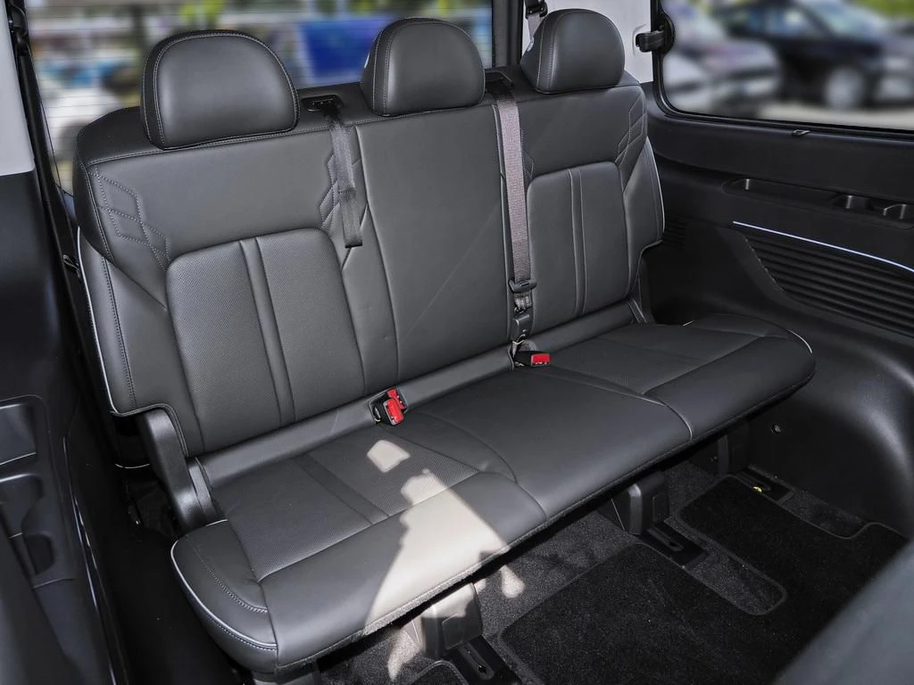 Hyundai-Staria-image-14