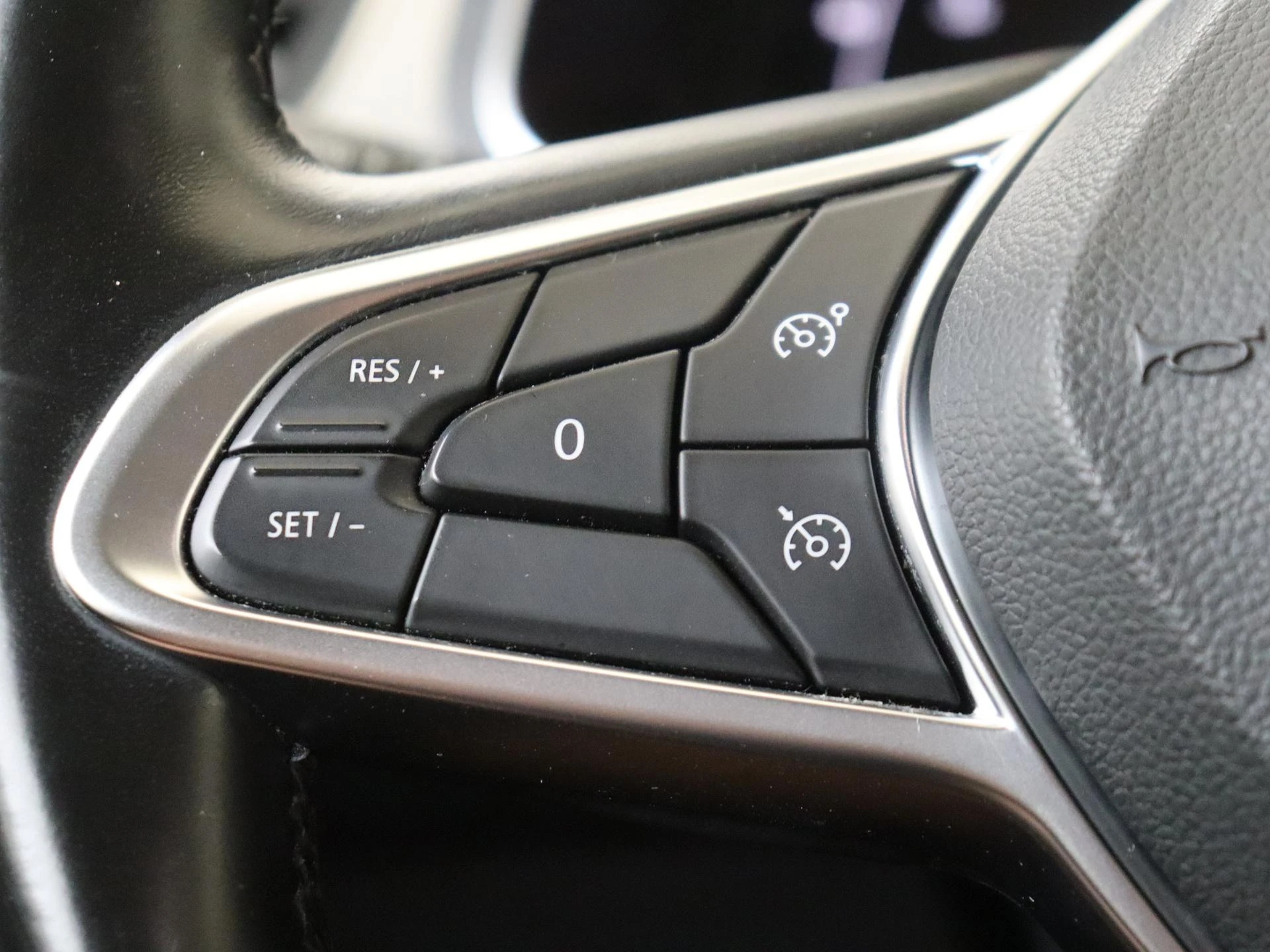 Renault-Captur-image-11