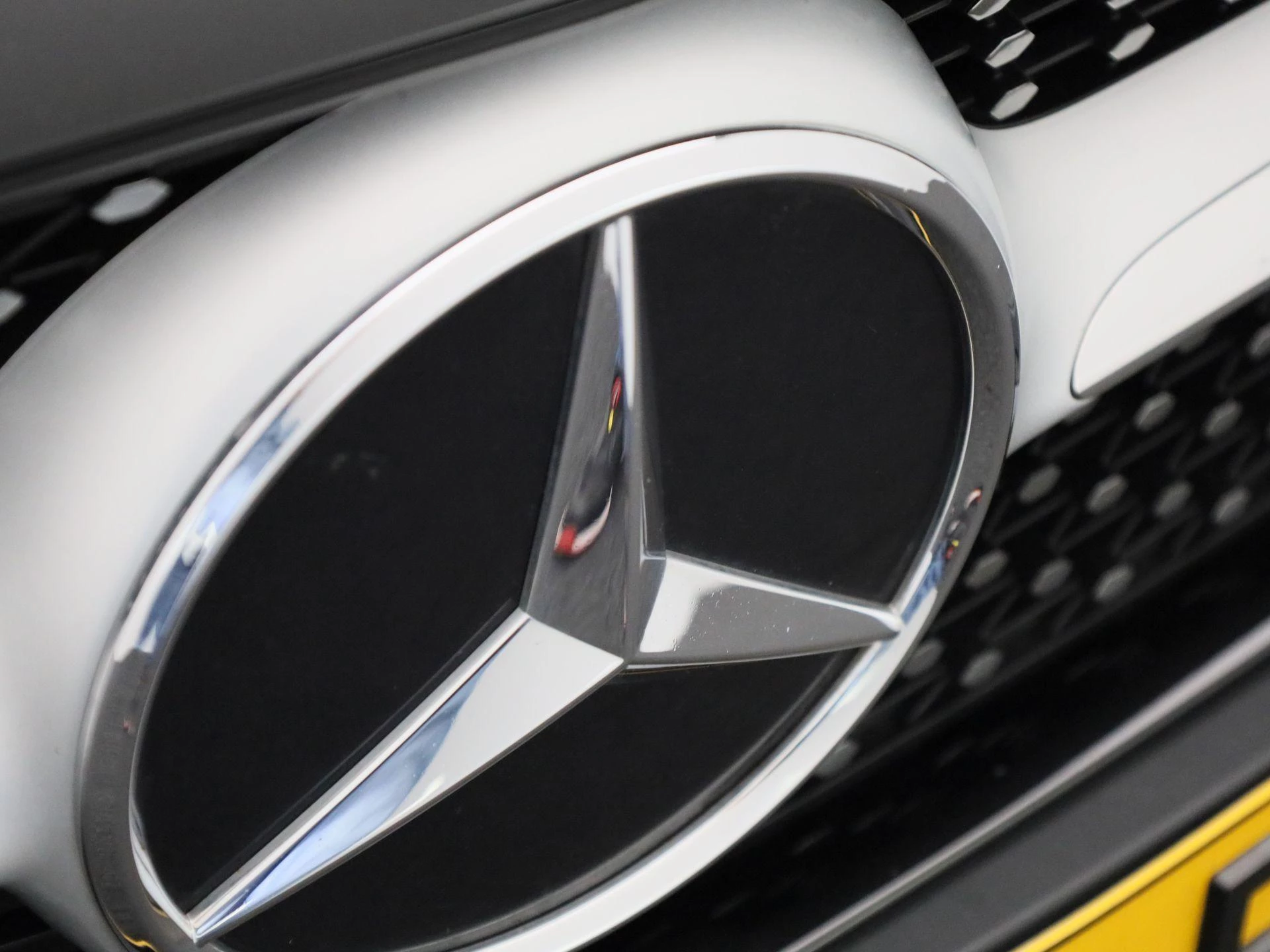 Mercedes-Benz CLA Shooting Brake 250 e AMG Line