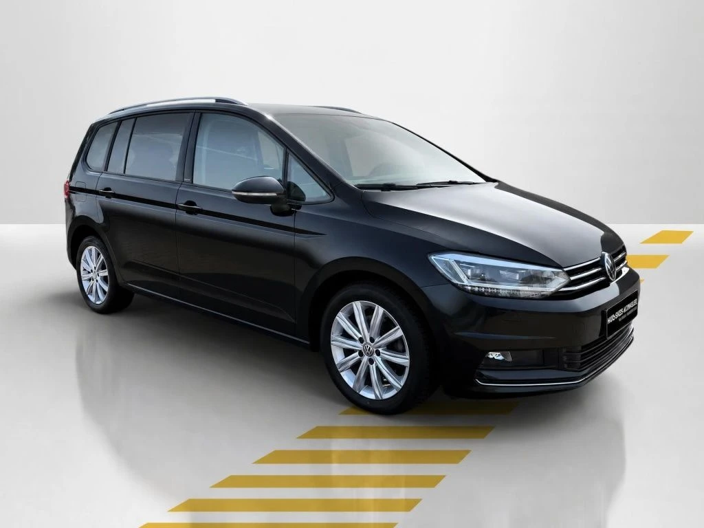 Volkswagen-Touran-image-15