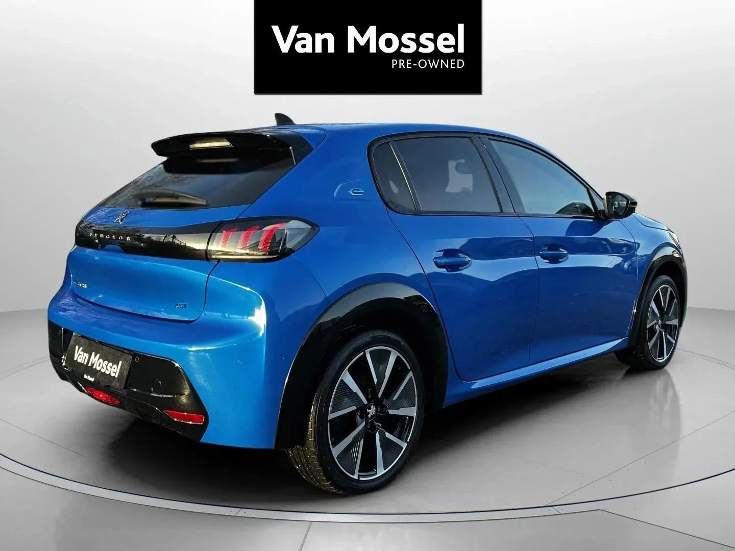 Peugeot-e-208-image-4