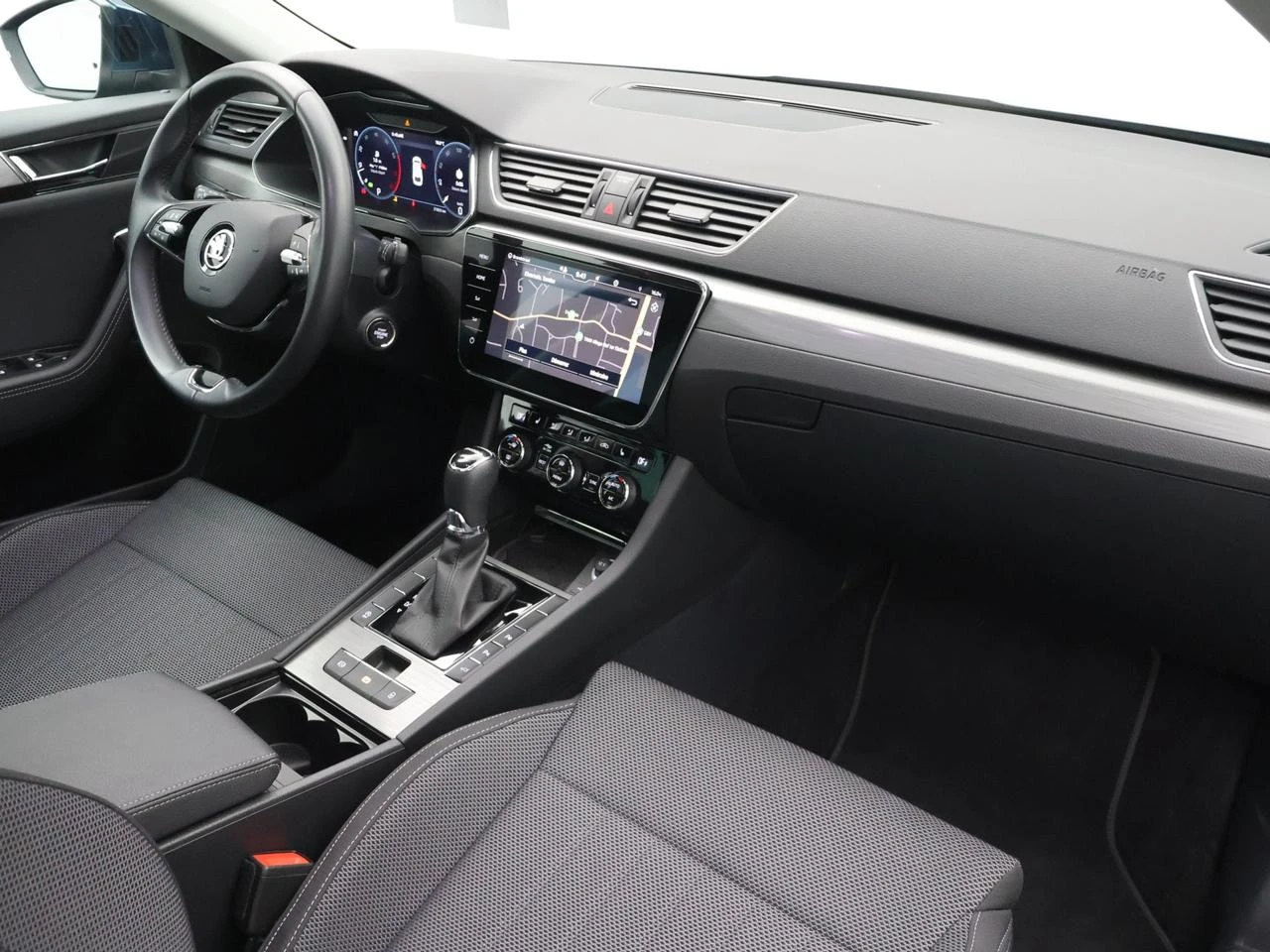 Škoda-Superb-image-2