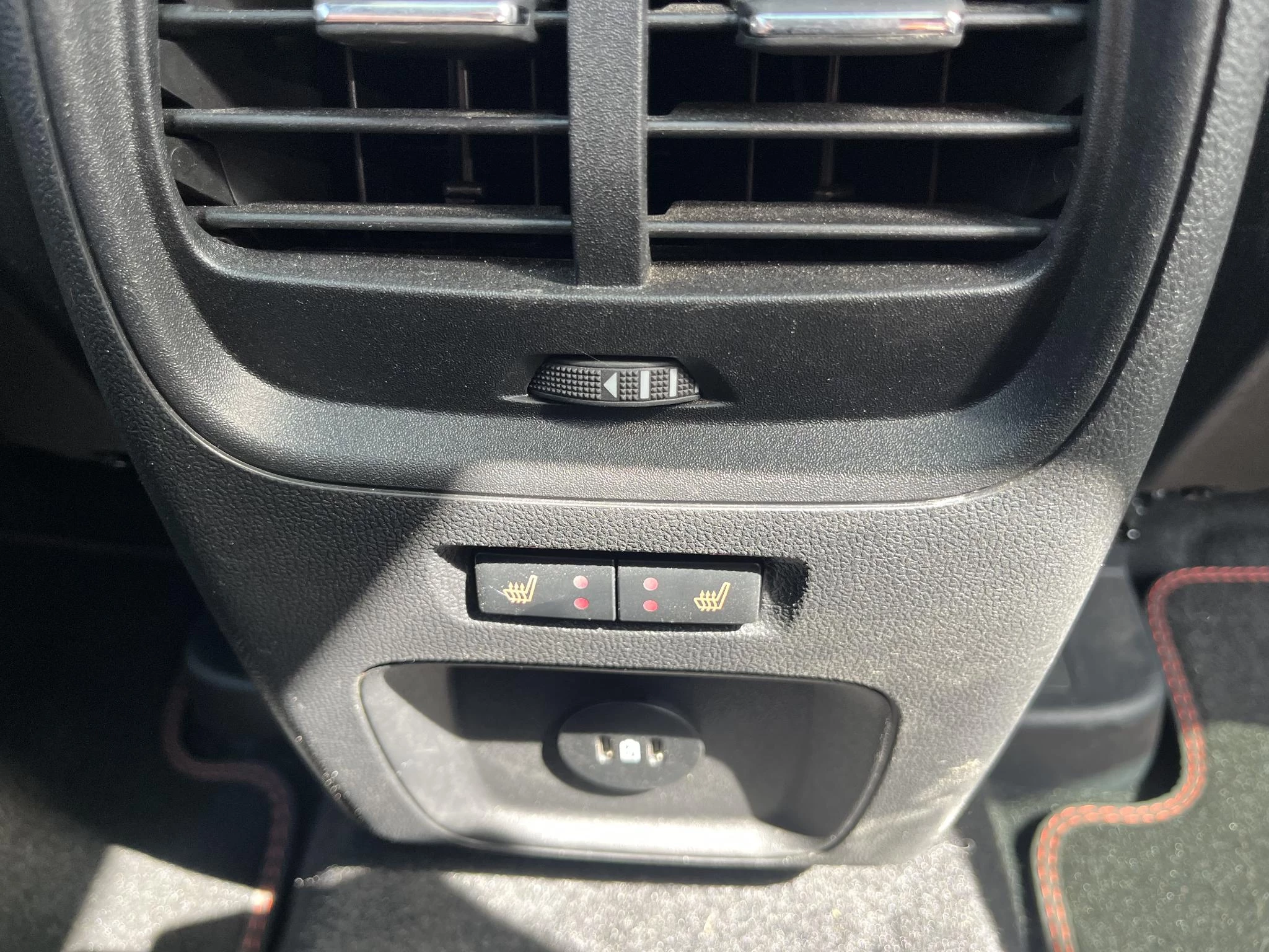 Ford-Kuga-image-15