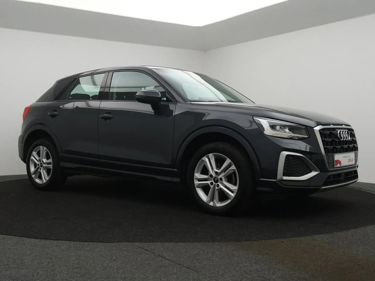 Audi Q2 Audi Q2 Business Edition Advanced 35TFSI 150PK *AUTOMAAT*LEDER*TREKHAAK*CRUISE*PDC*CAMERA*NAVI*VIRTUAL COCKPIT*...*