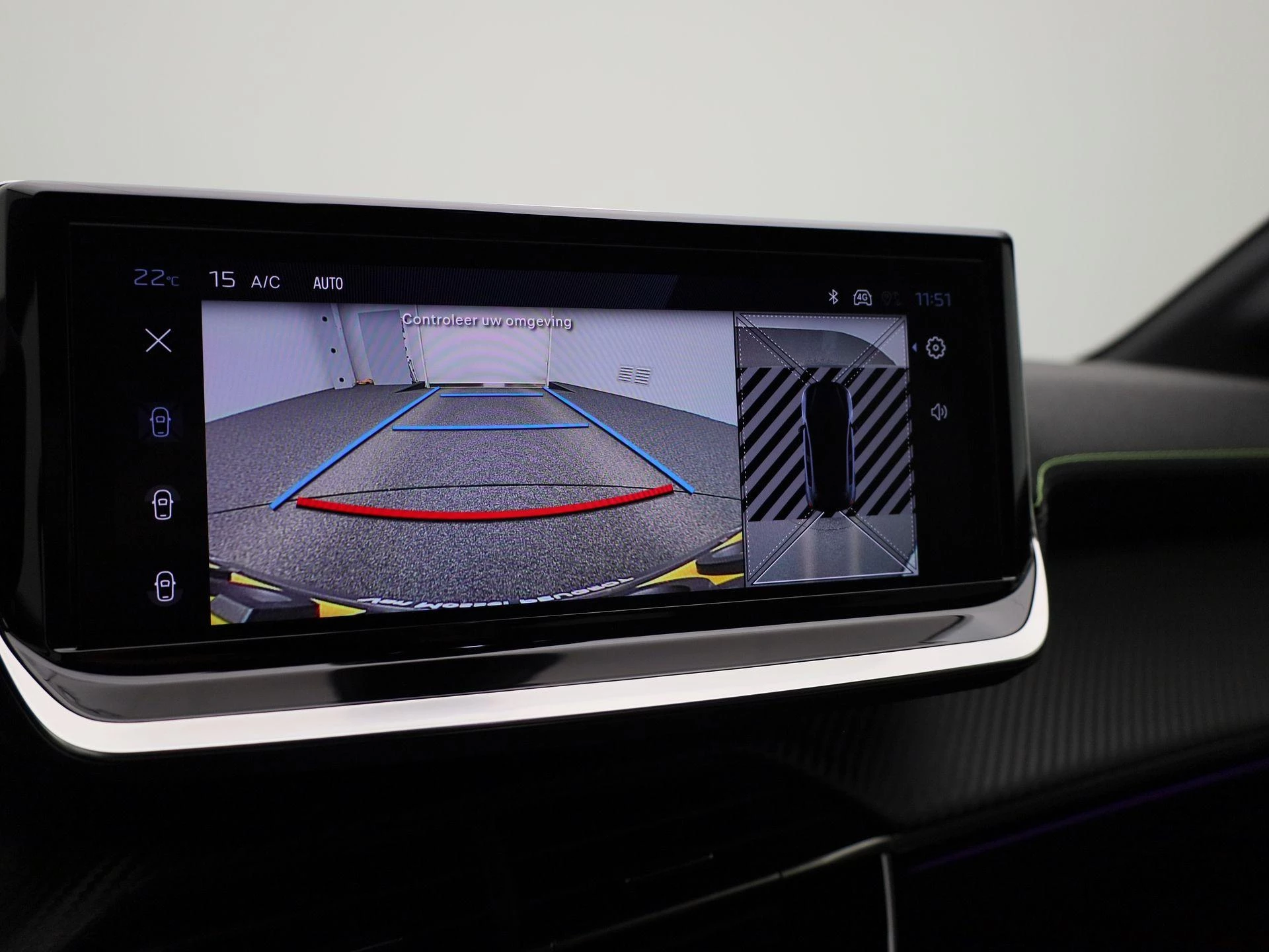 Peugeot-208-image-16