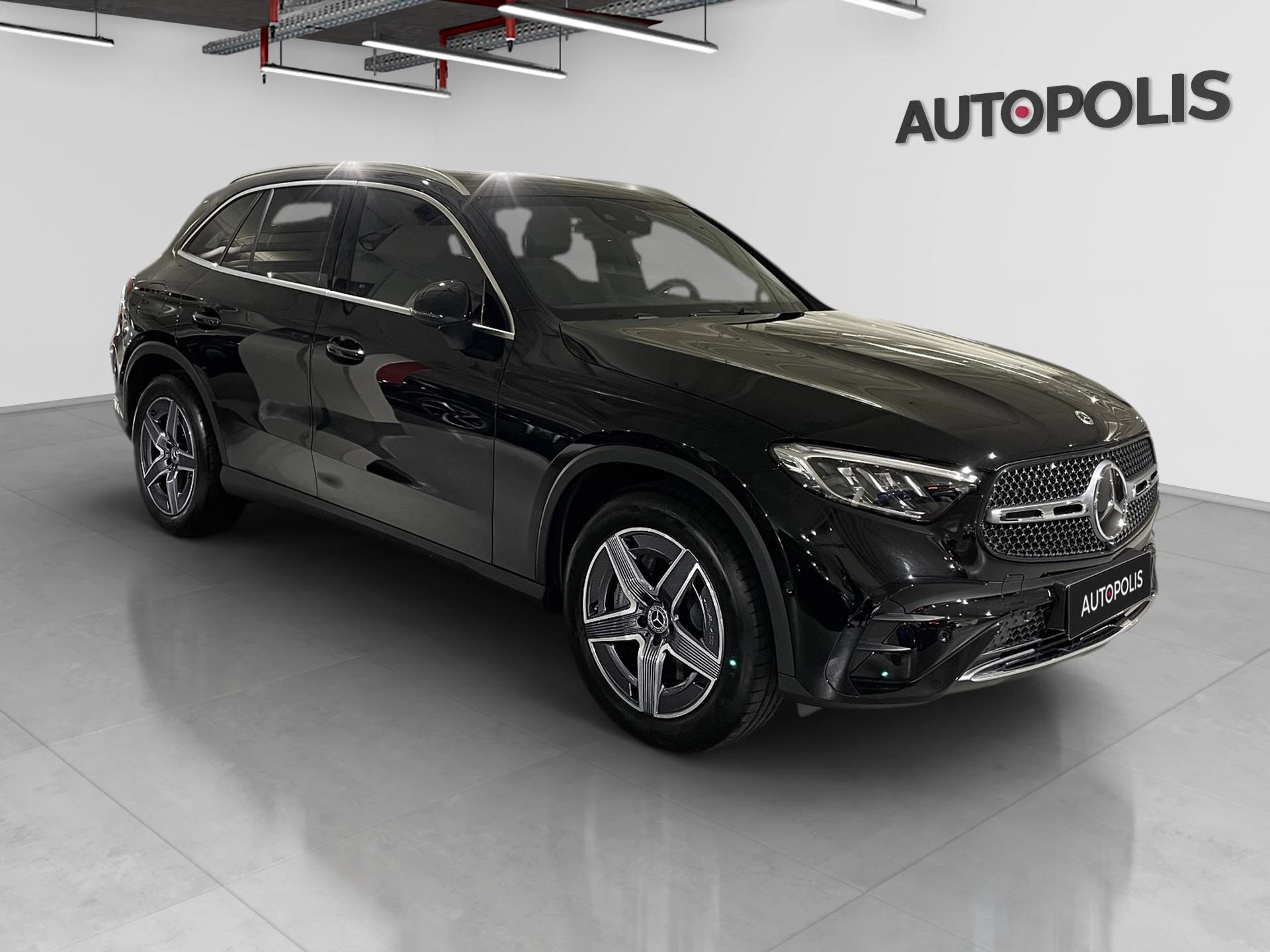 Mercedes-Benz-GLC-image-18
