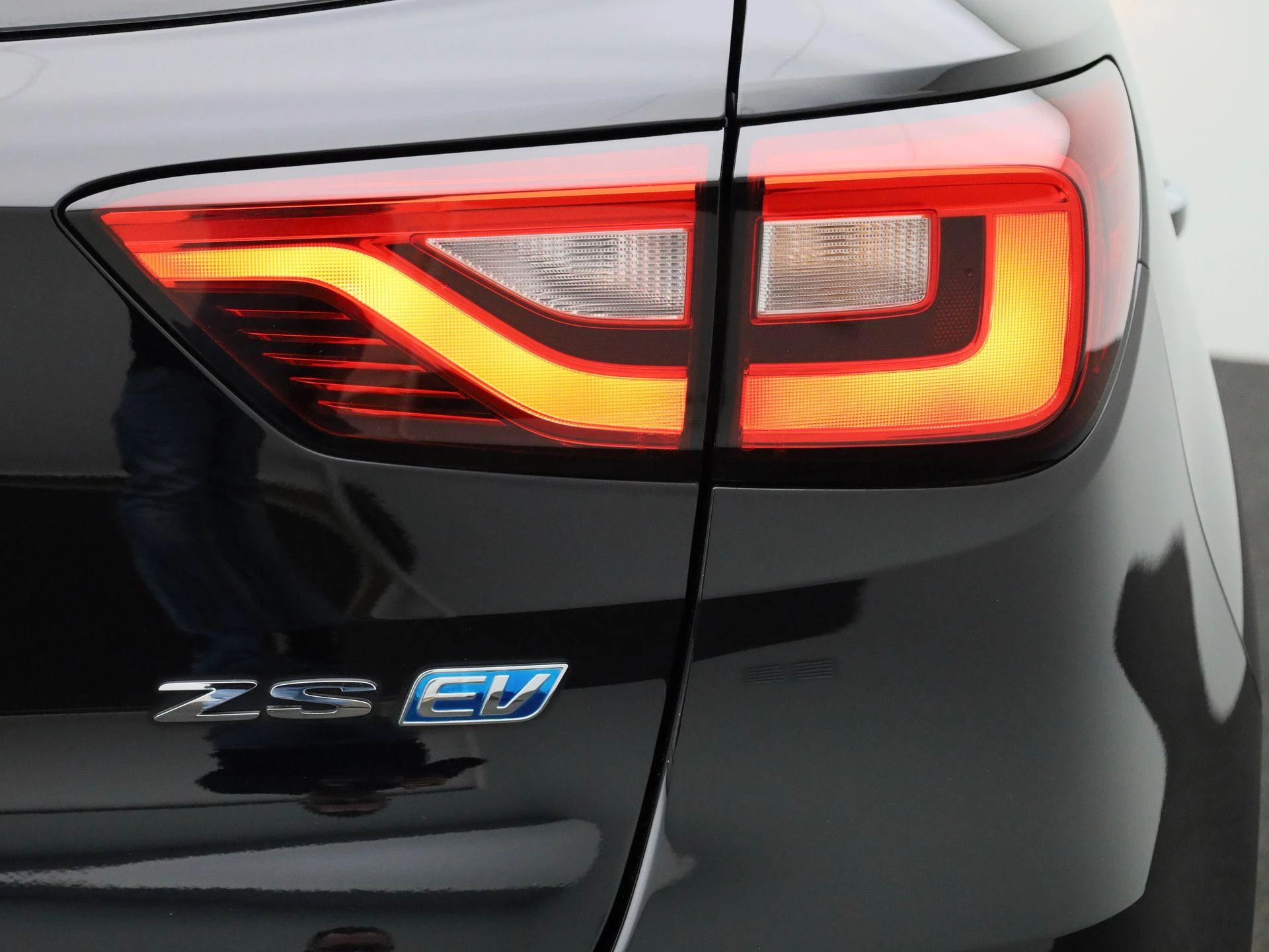 MG-ZS EV-image-34