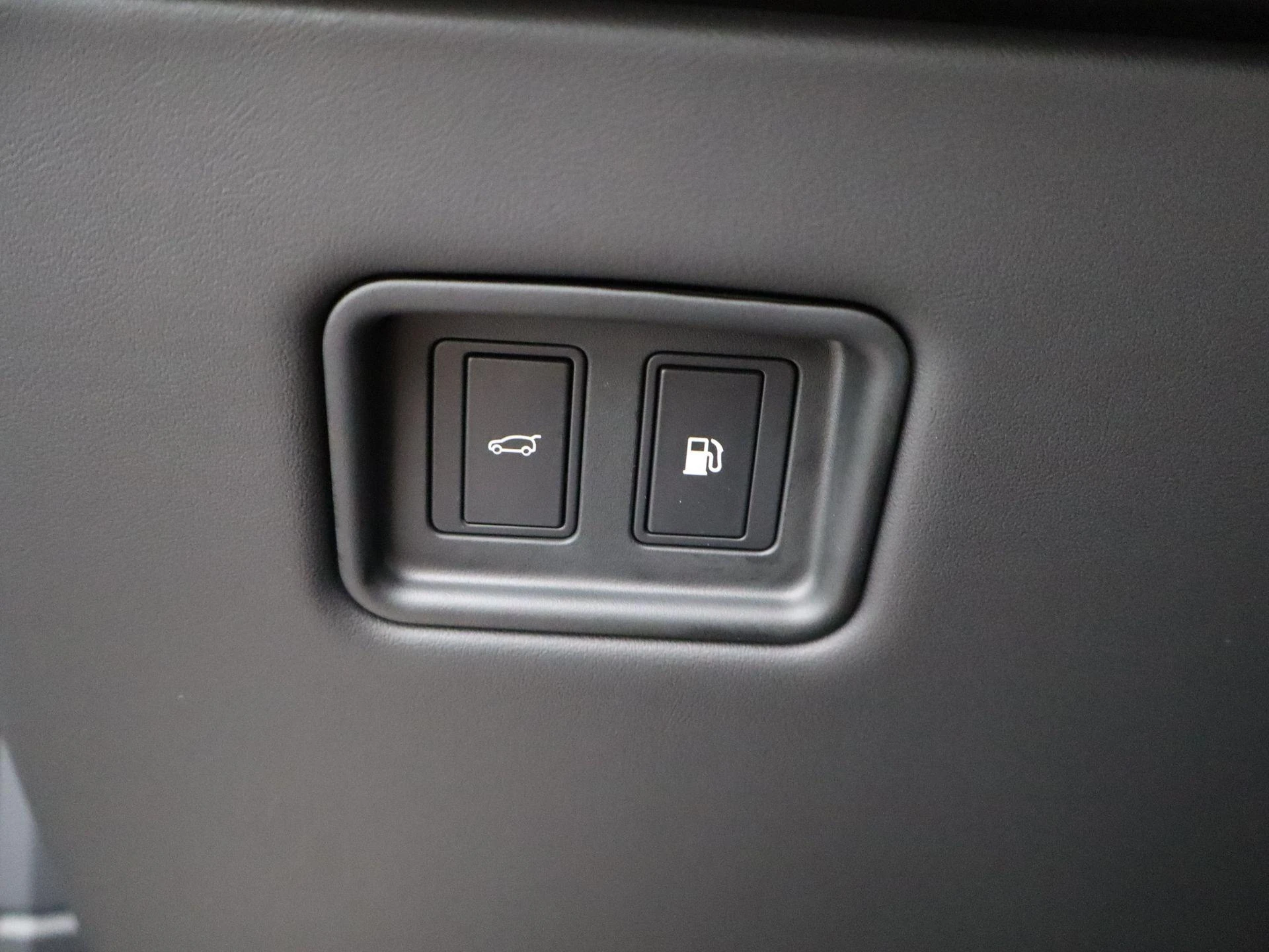 Land Rover-Range Rover Sport-image-24