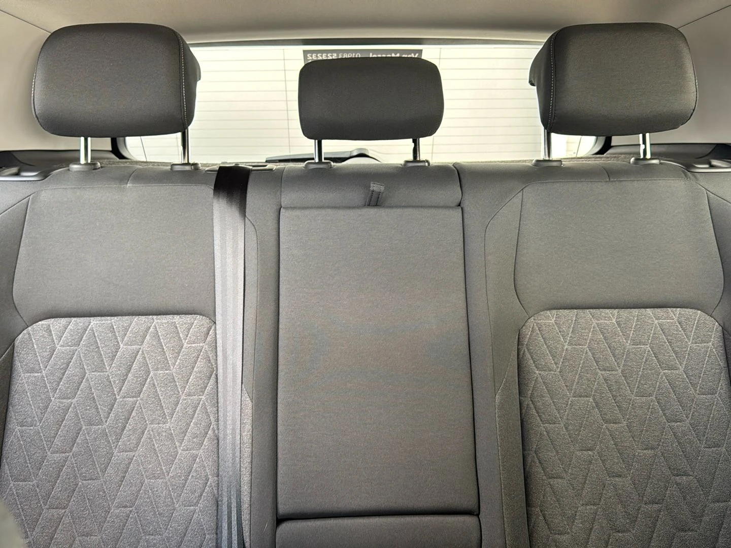 Volkswagen-Golf-image-8