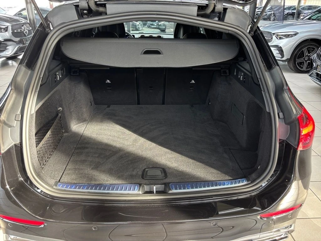 Mercedes-Benz-C-Klasse 300 d-image-13