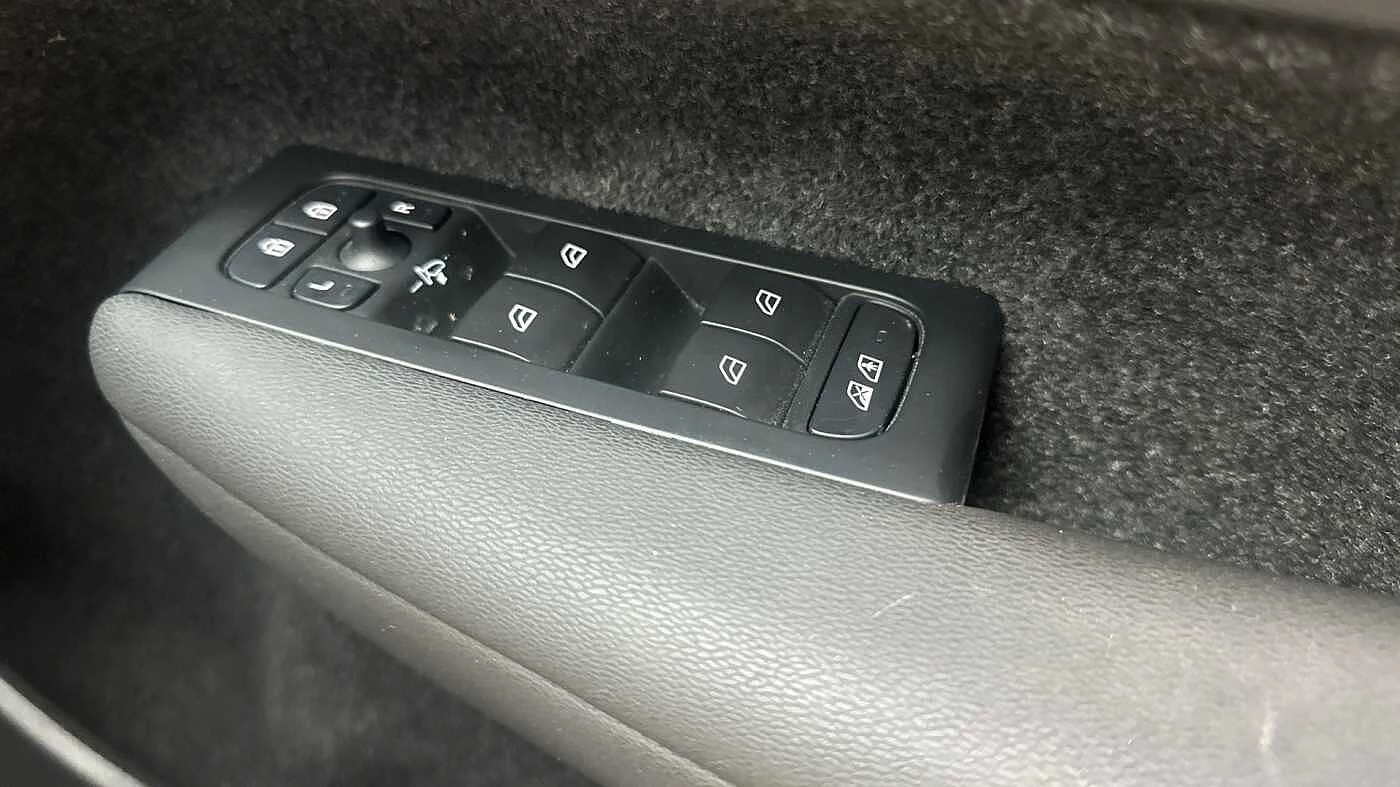 Volvo-XC40-image-26