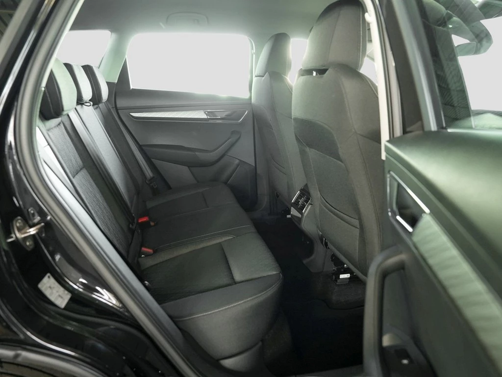 Škoda Karoq 1.5 TSI DSG Selection Navi/AHK/LED
