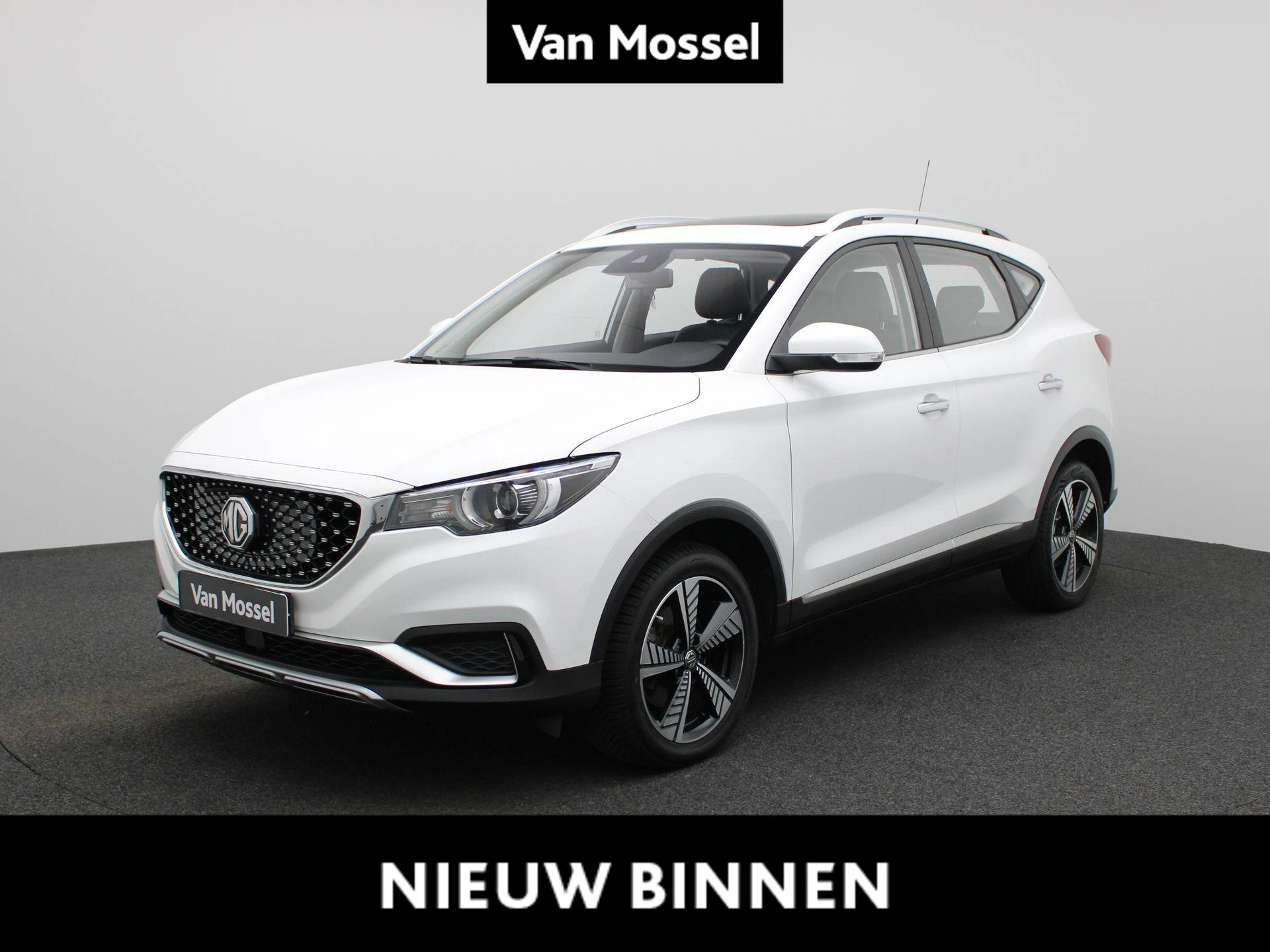MG-ZS EV-image-0