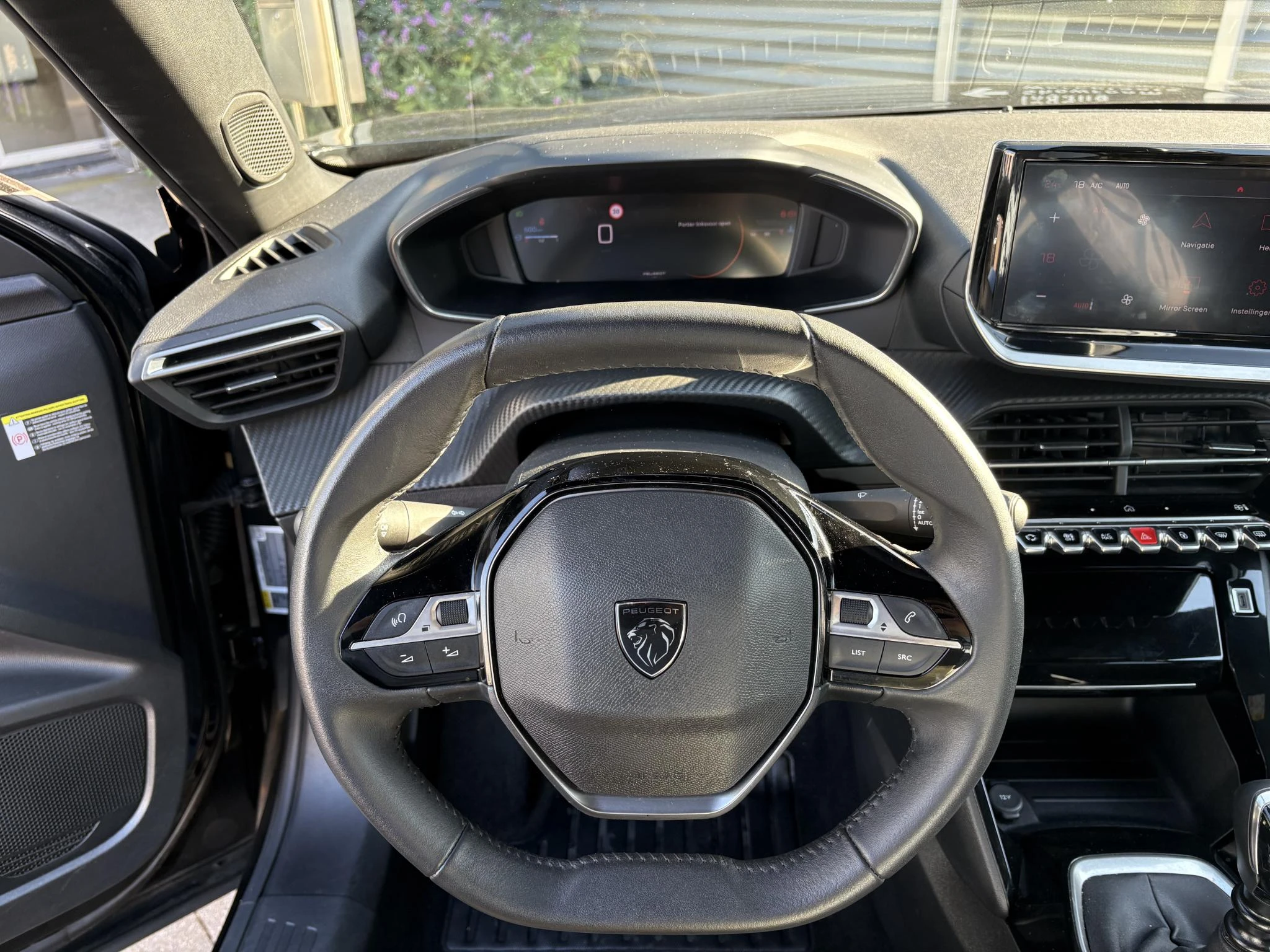 Peugeot-2008-image-11