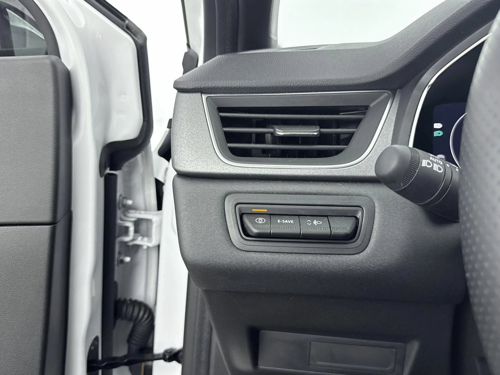 Renault-Captur-image-21