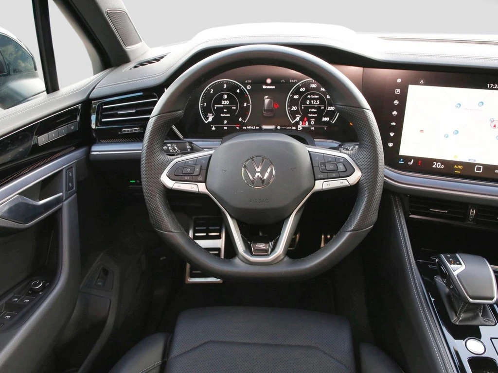 Volkswagen-Touareg-image-13