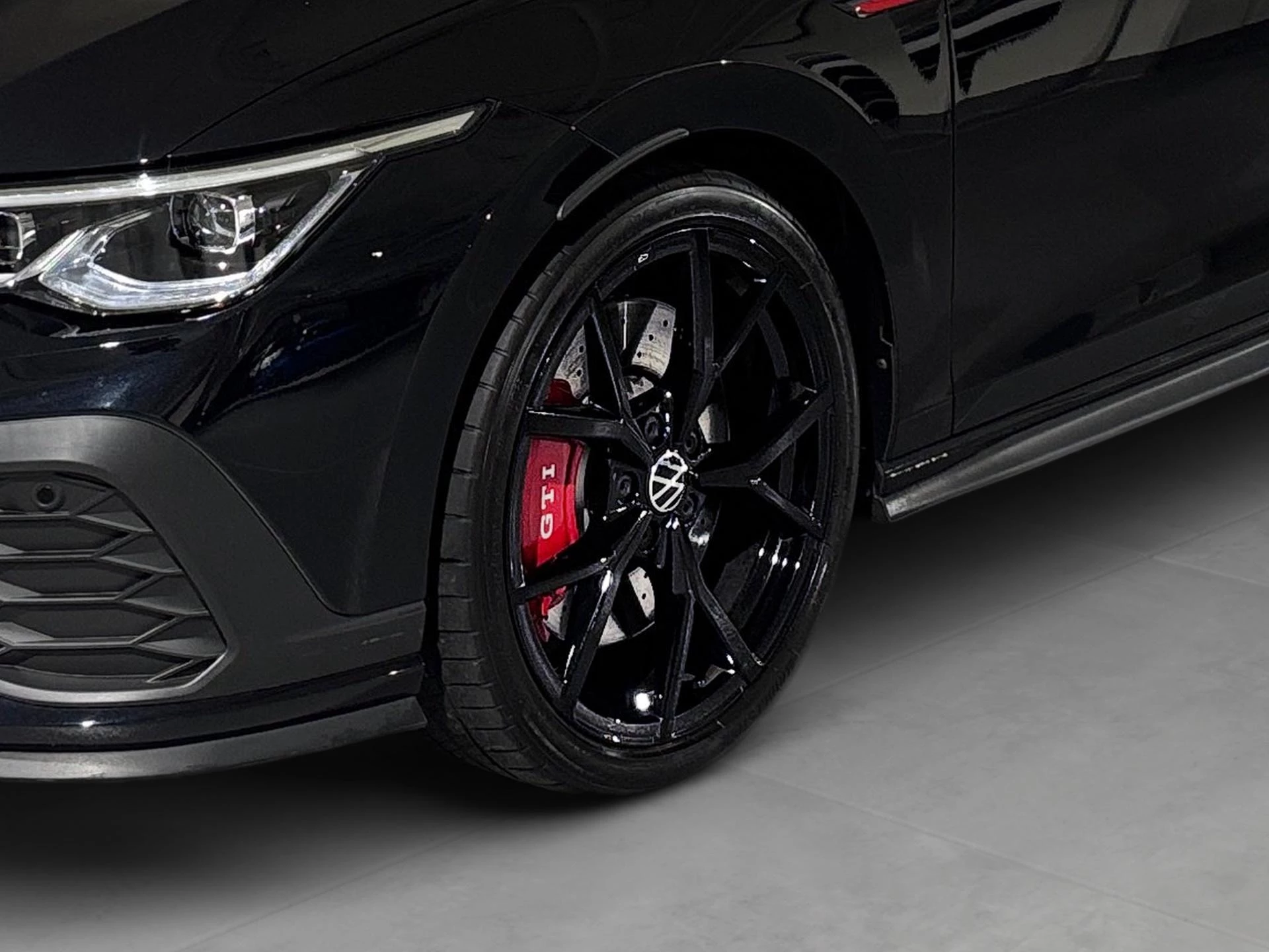 Volkswagen-Golf-image-19