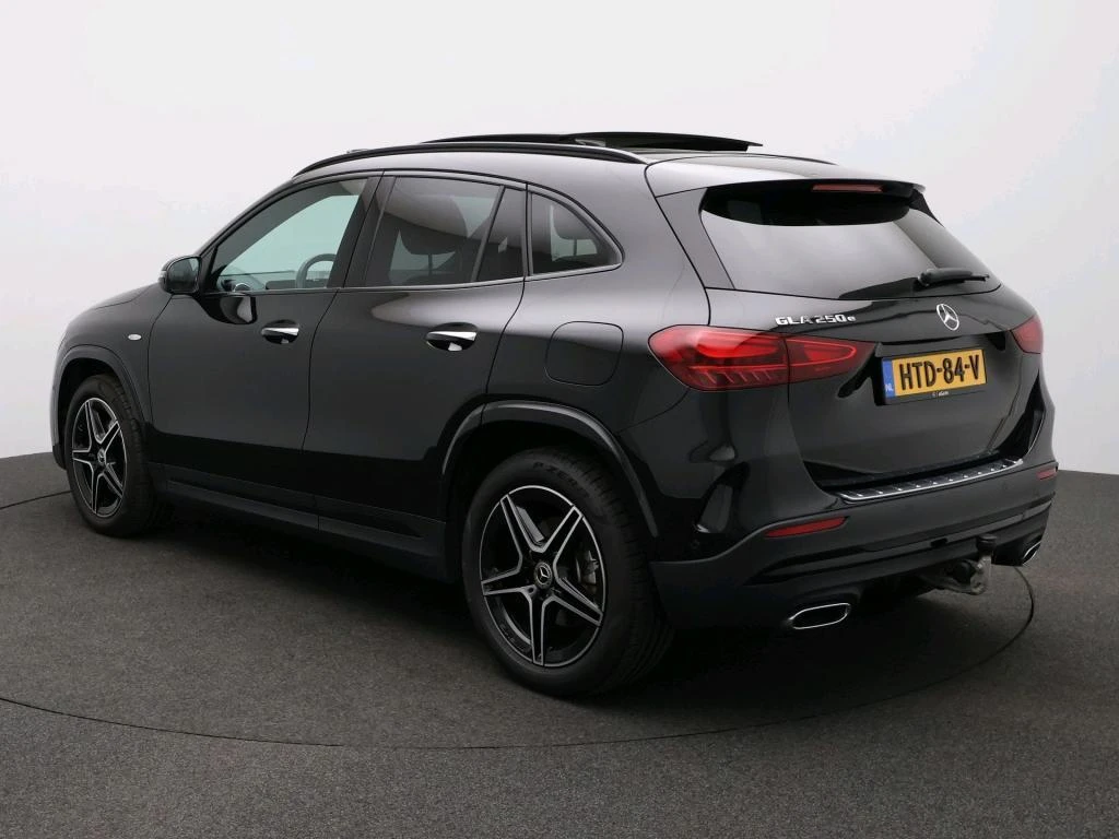 Mercedes-Benz-GLA-image-3