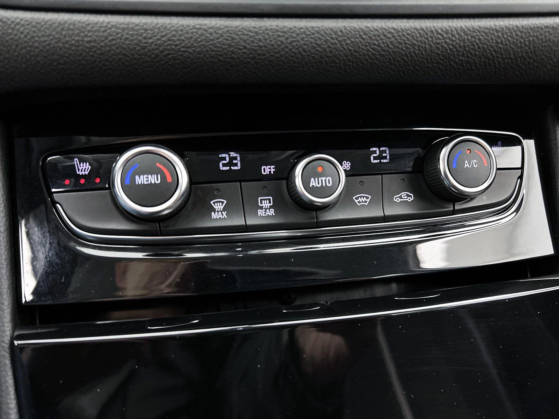 Opel-Grandland-image-15