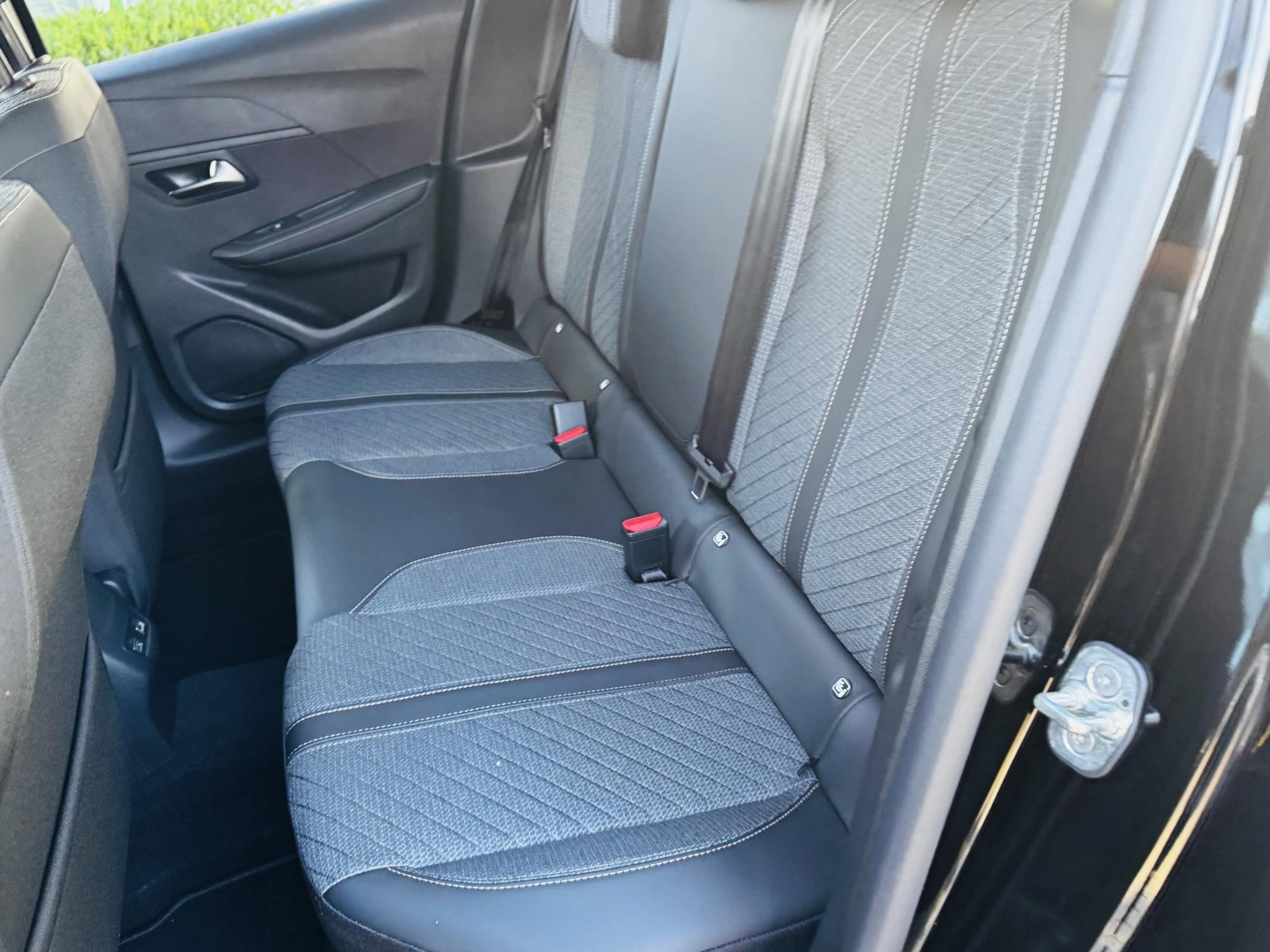 Peugeot-208-image-19