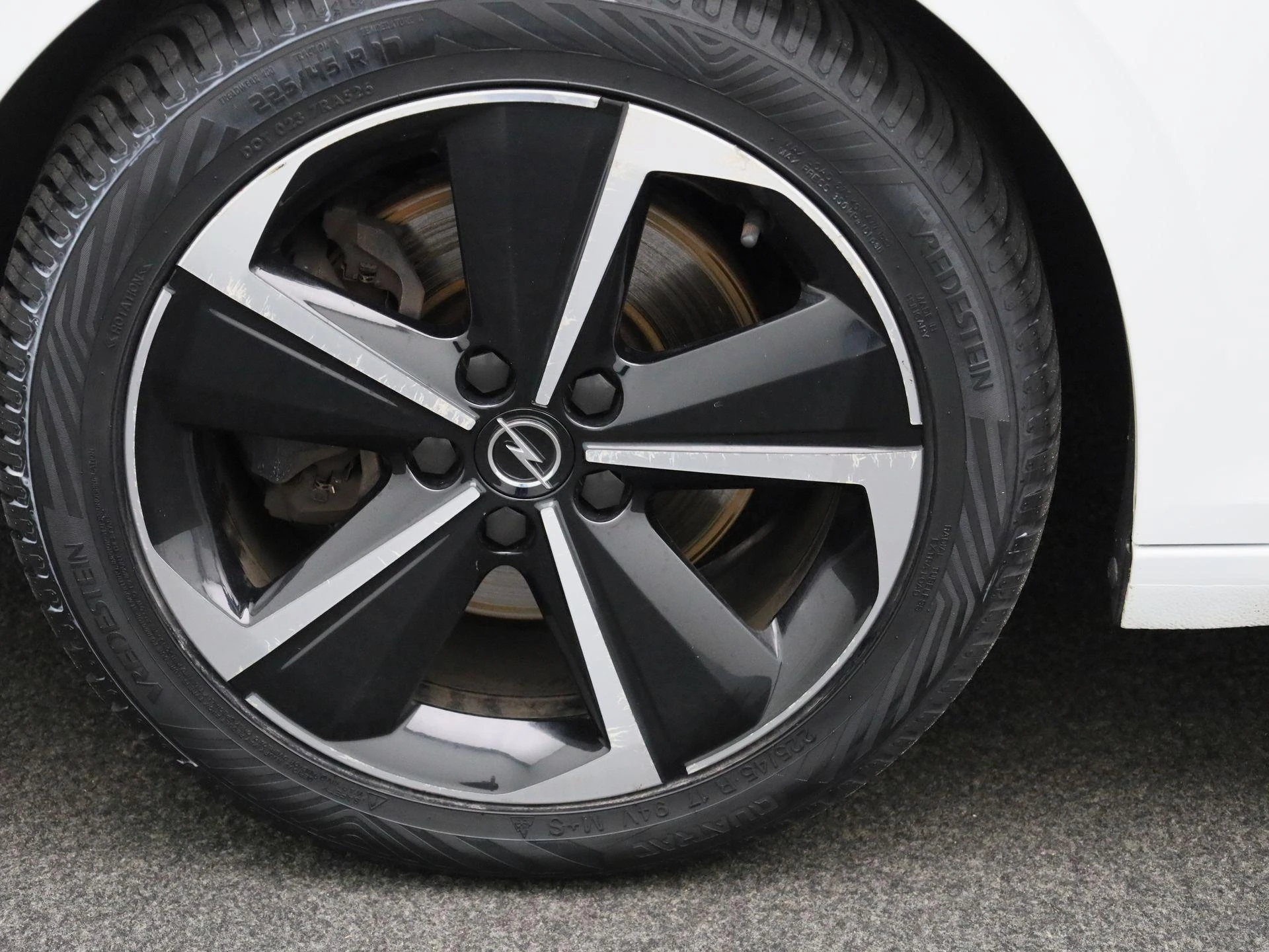 Opel-Astra-image-11