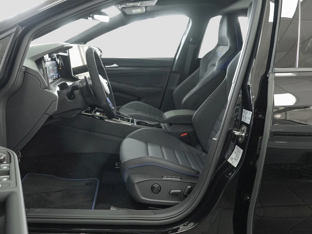 Volkswagen Golf VIII R 2.0 TSI 245 kW 4Motion