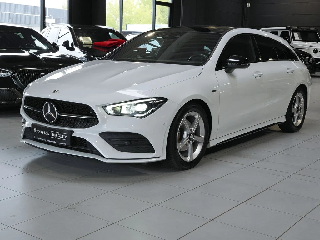 Mercedes-Benz-CLA 180-image-7