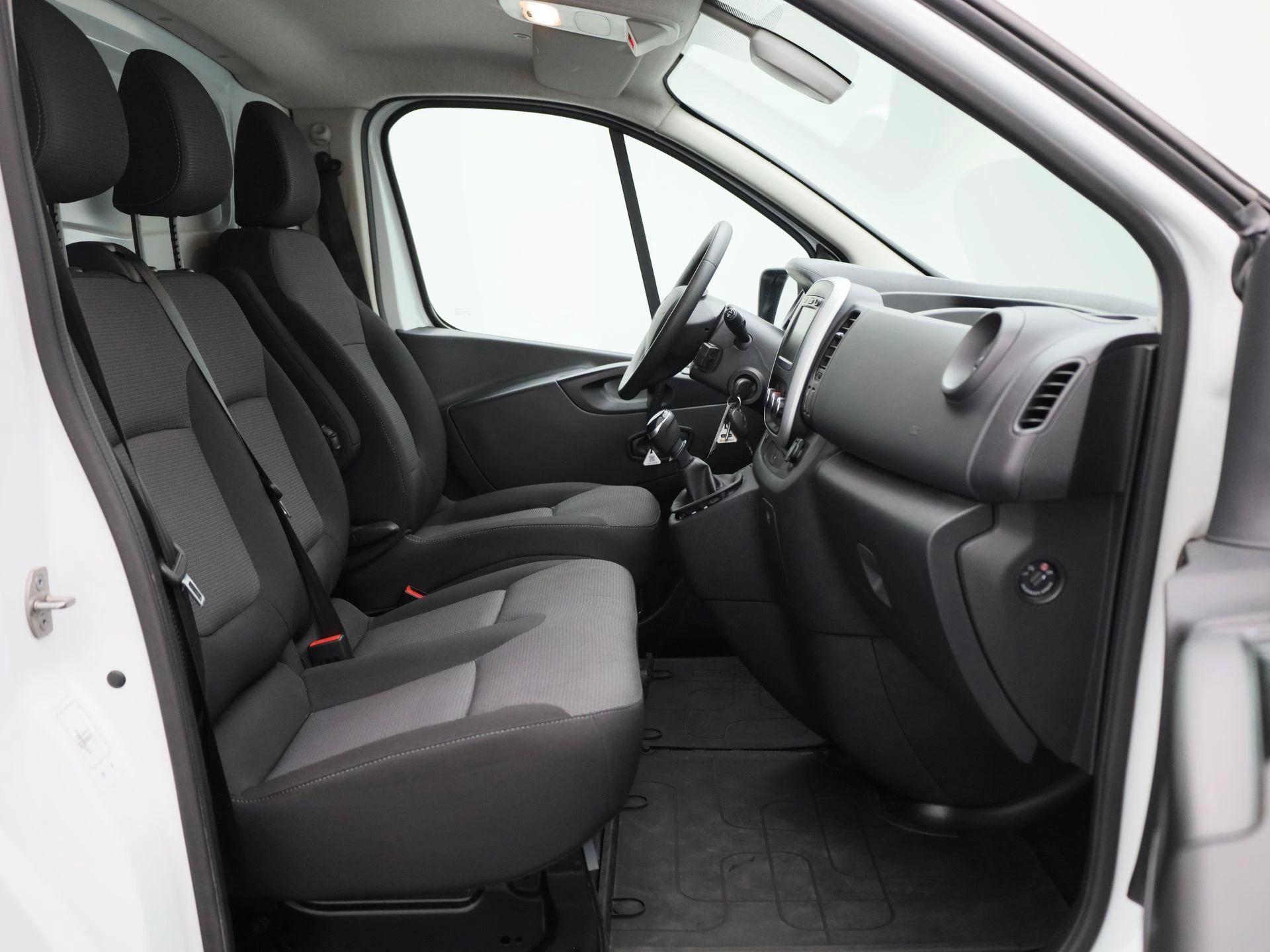 Renault Trafic 2.0 dCi 120 T29 L2H1 Work Edition