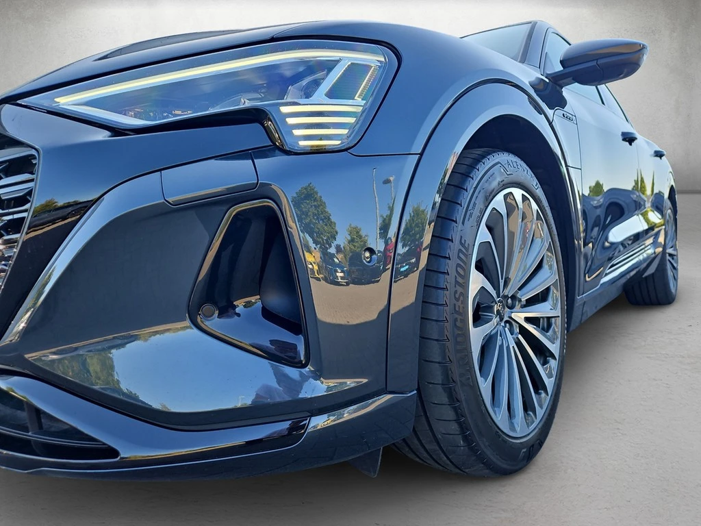 Audi-Q8 e-tron-image-4