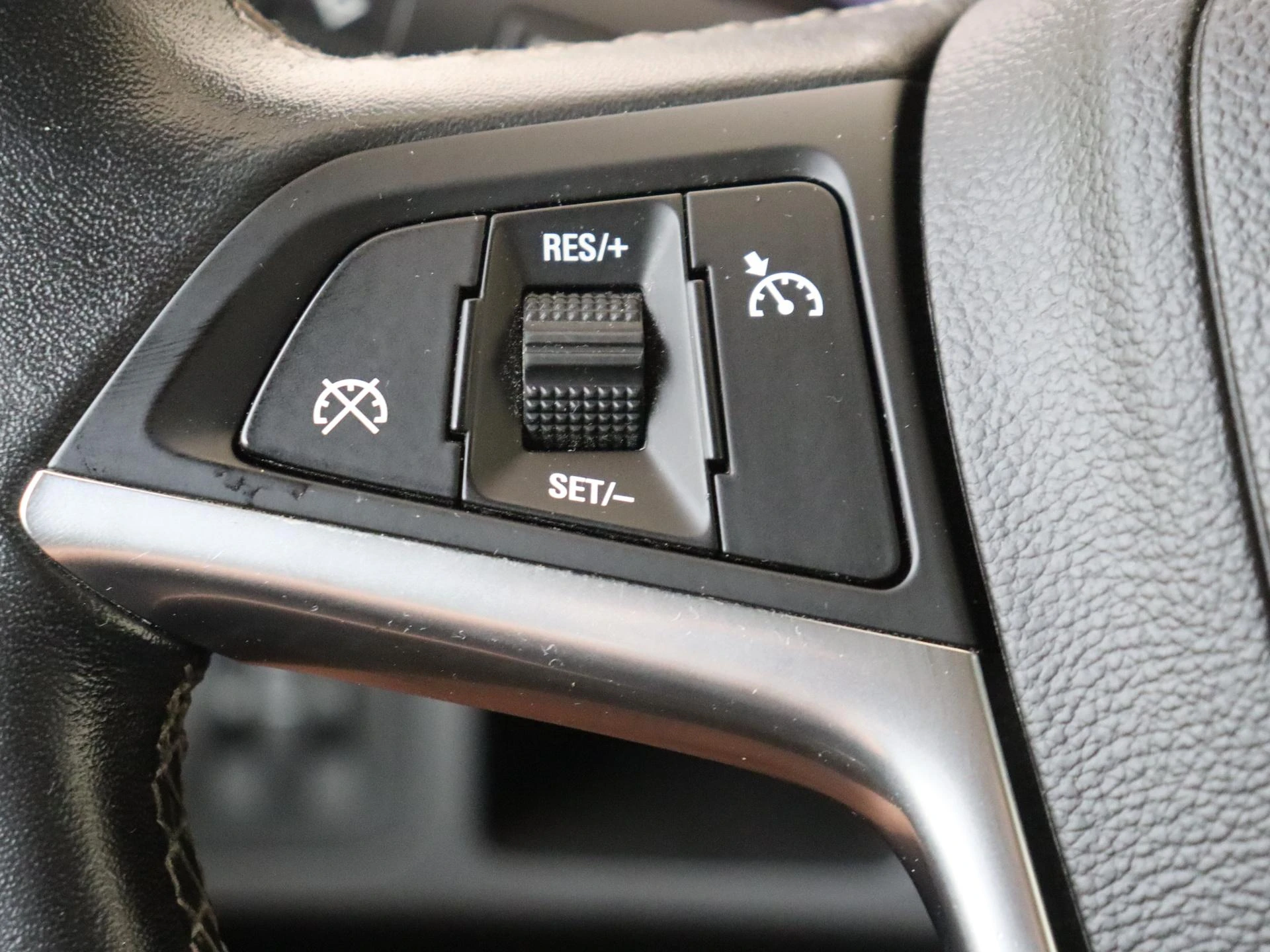 Opel-Meriva-image-12