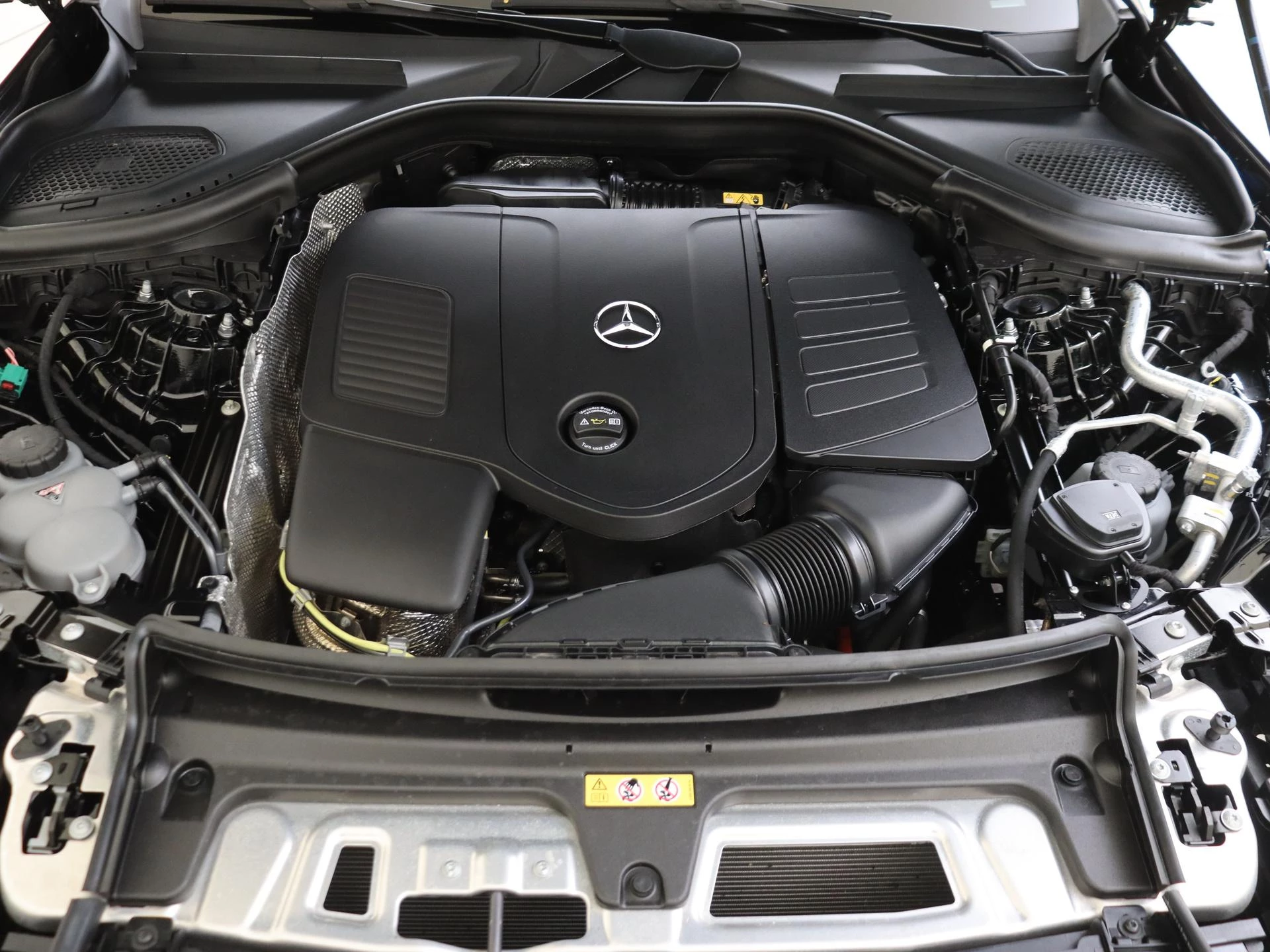 Mercedes-Benz-GLC-image-4