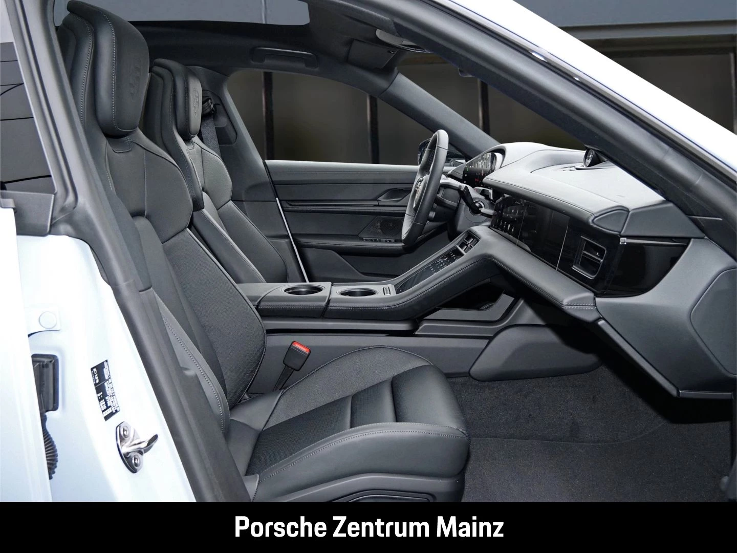 Porsche Taycan Black Edition NW ZUM HAUSPREIS black edition