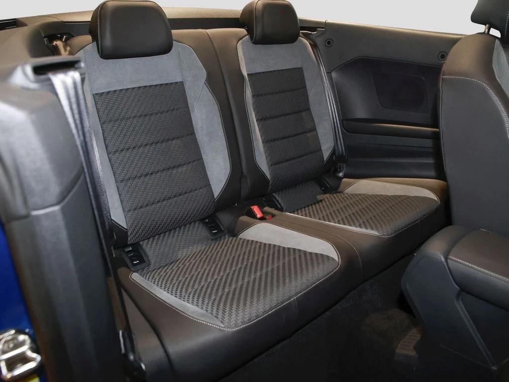 Volkswagen-T-Roc-image-8