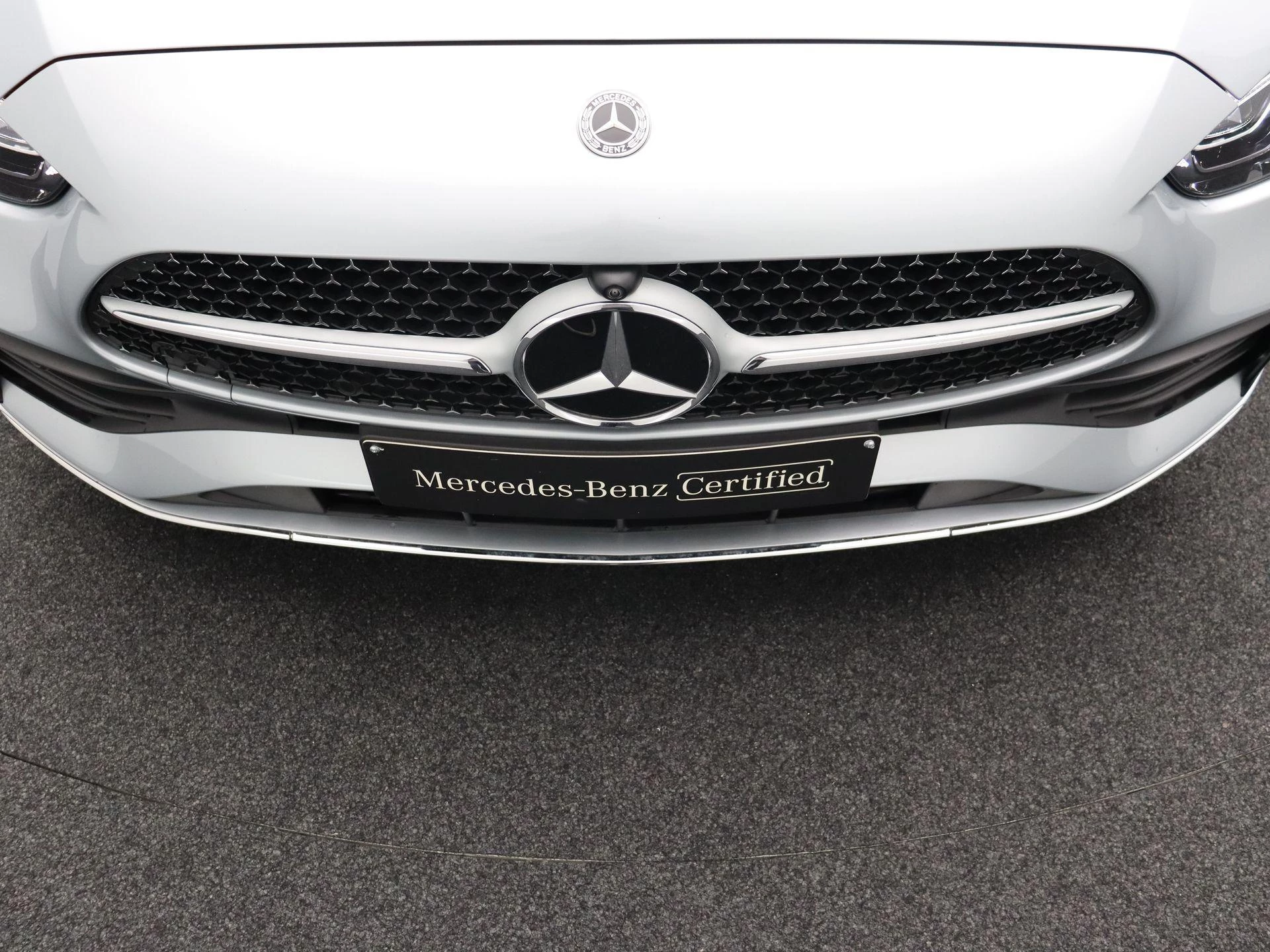 Mercedes-Benz C-Klasse 300 e AMG Line Sedan + PANORAMISCH DAK + SURROUND VIEW CAMERA +